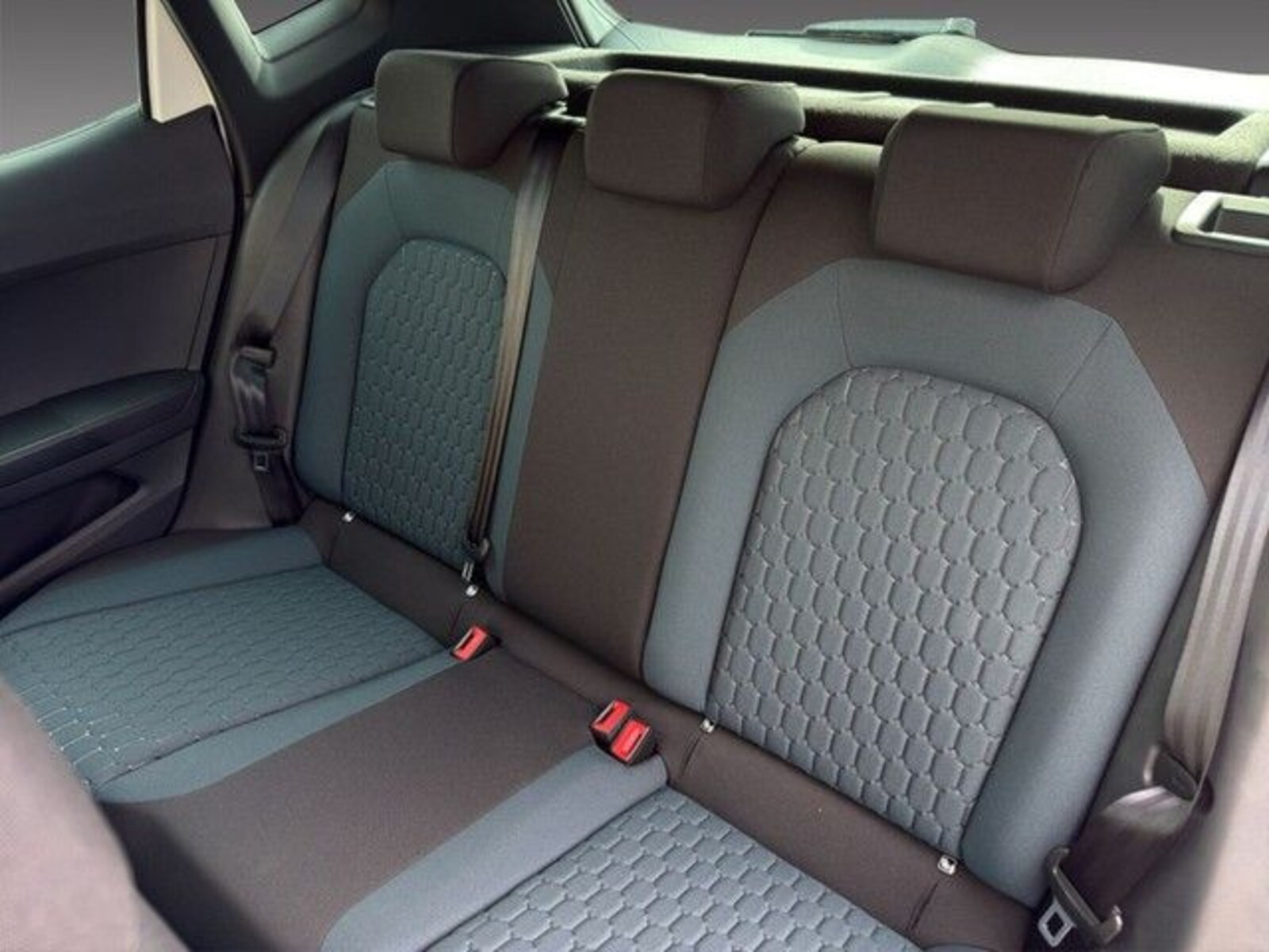 SEAT Arona – Bild 13