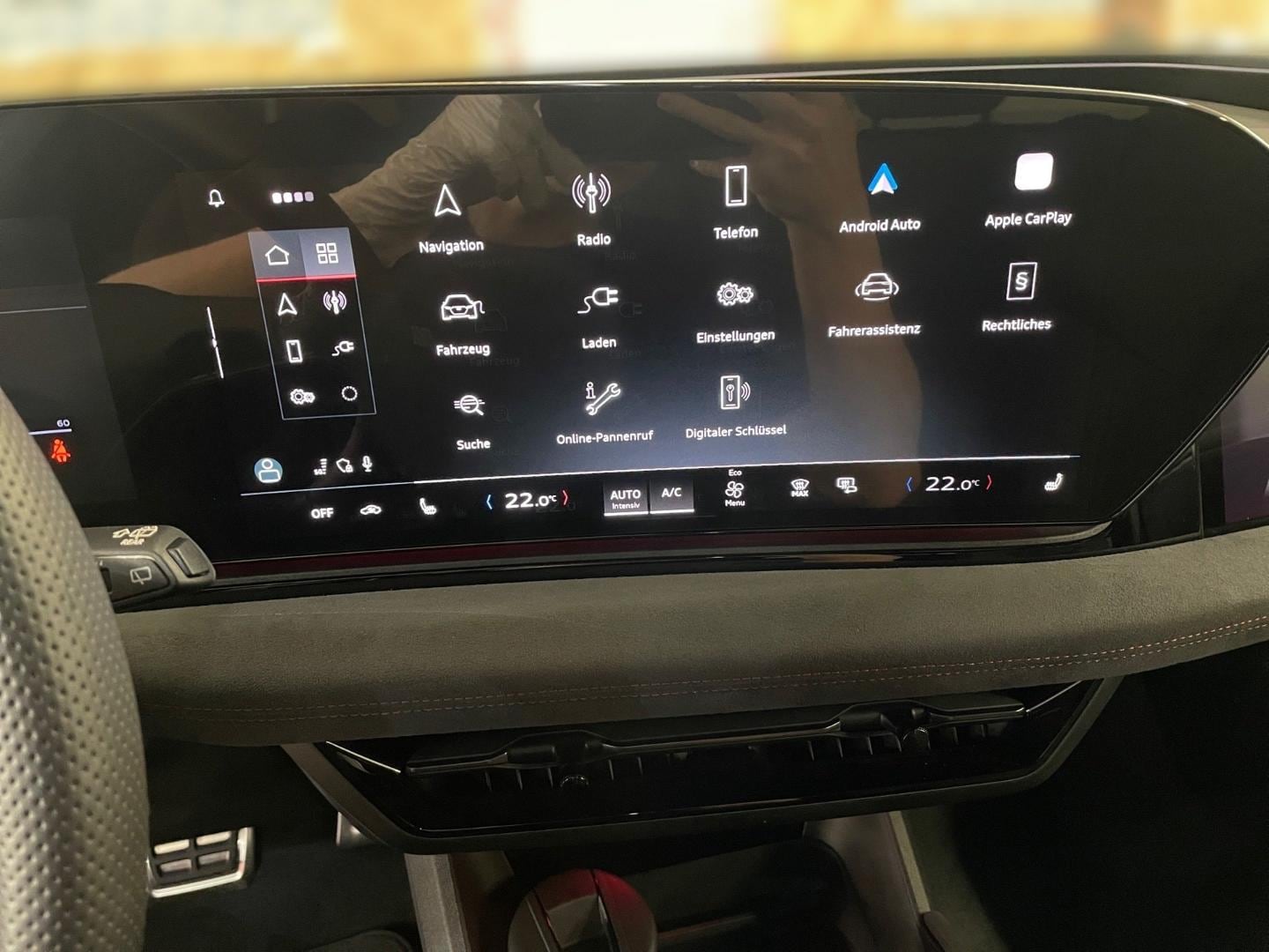 Bild über Audi S6 Avant e-tron e-tron quattro - für weitere Informationen kontaktieren Sie den Audi Partner
