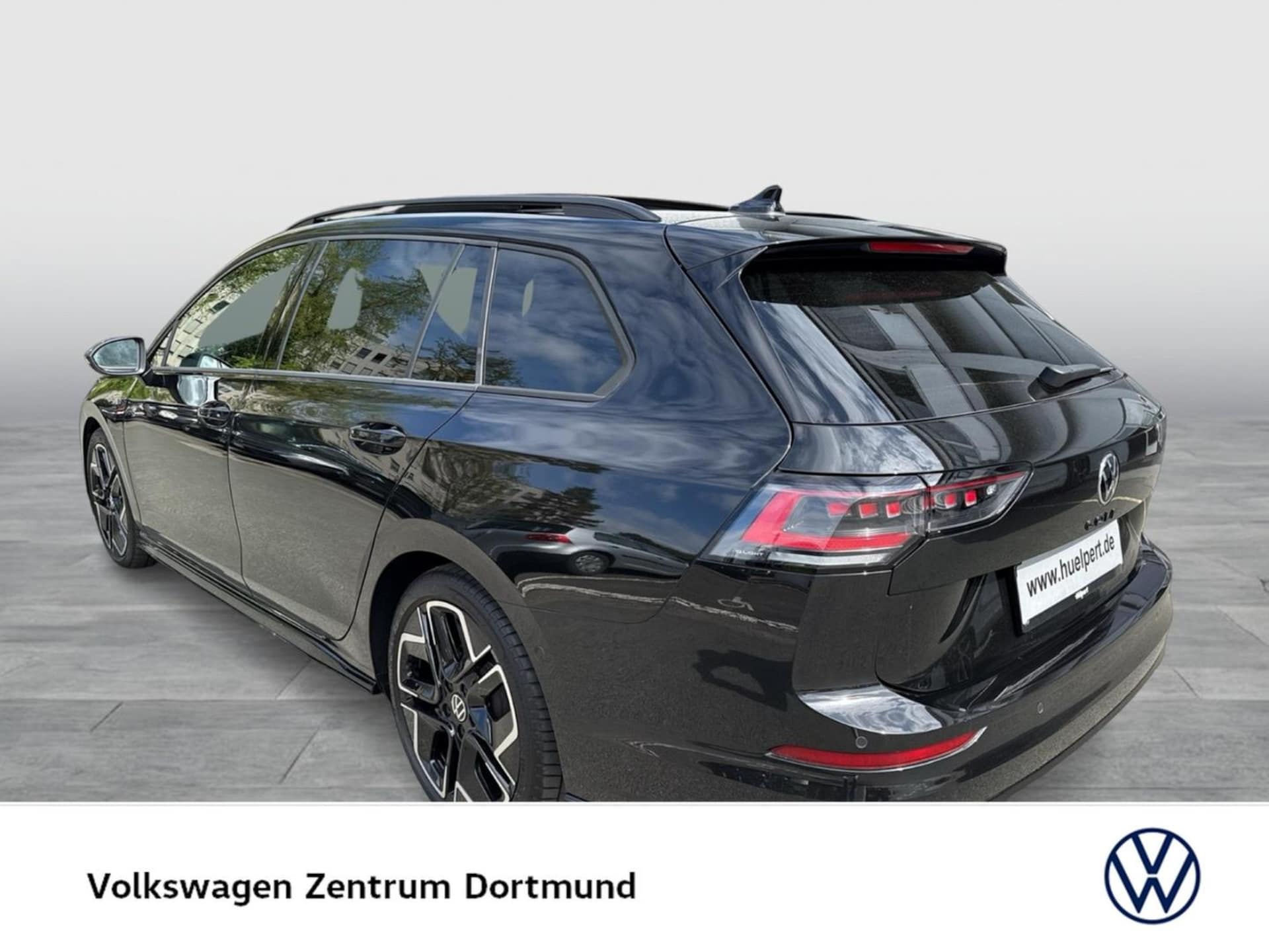 Volkswagen Golf Variant R-Line
