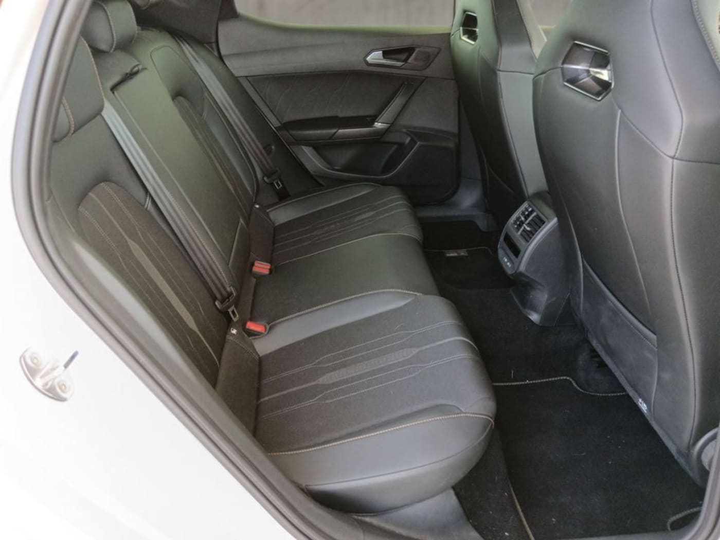 CUPRA Leon León 2.0 TSI VZ DSG 221 kW (300 CV) — photo 6