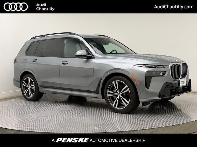 2023 BMW X7
