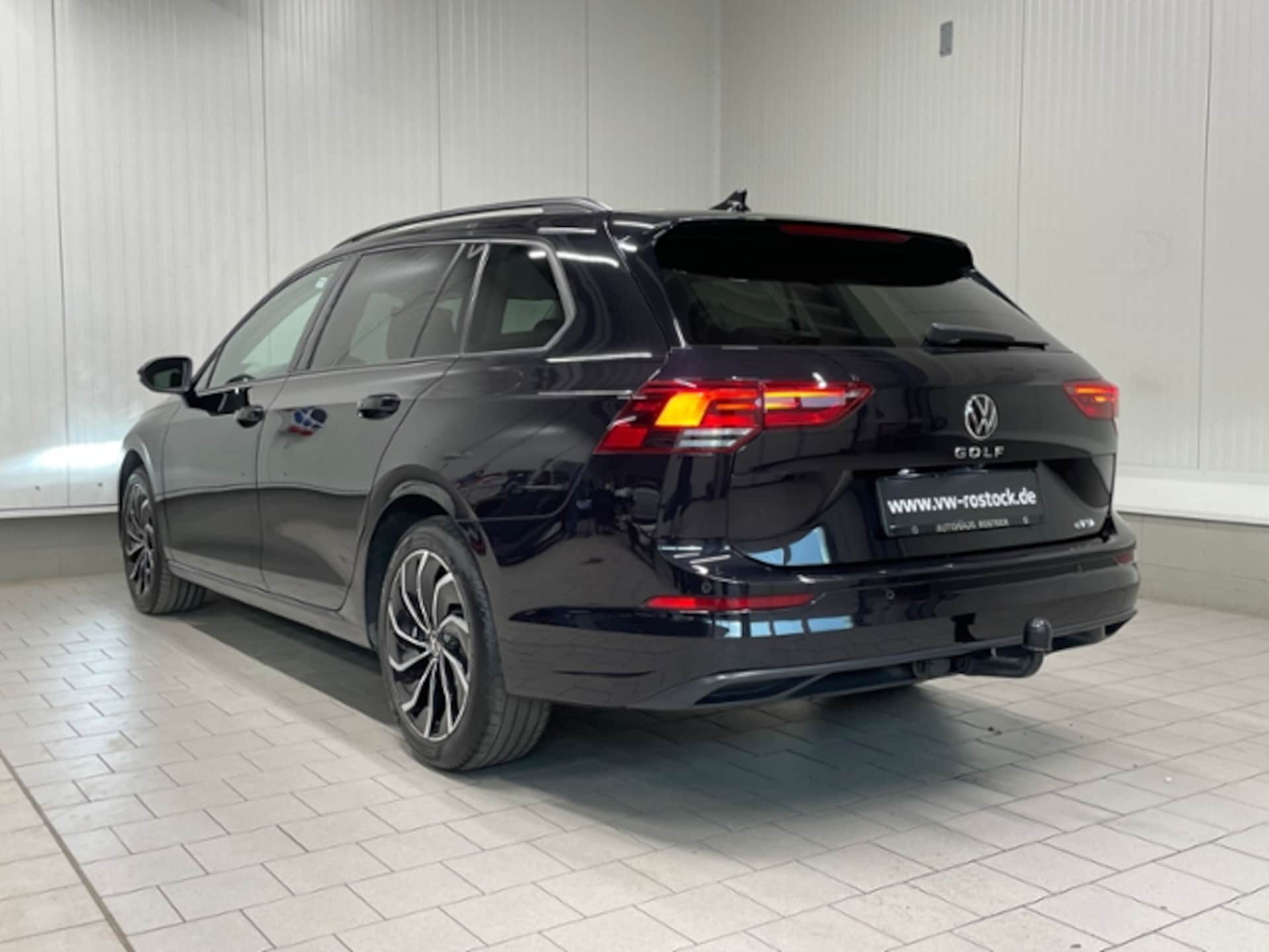 Volkswagen Golf Variant Life