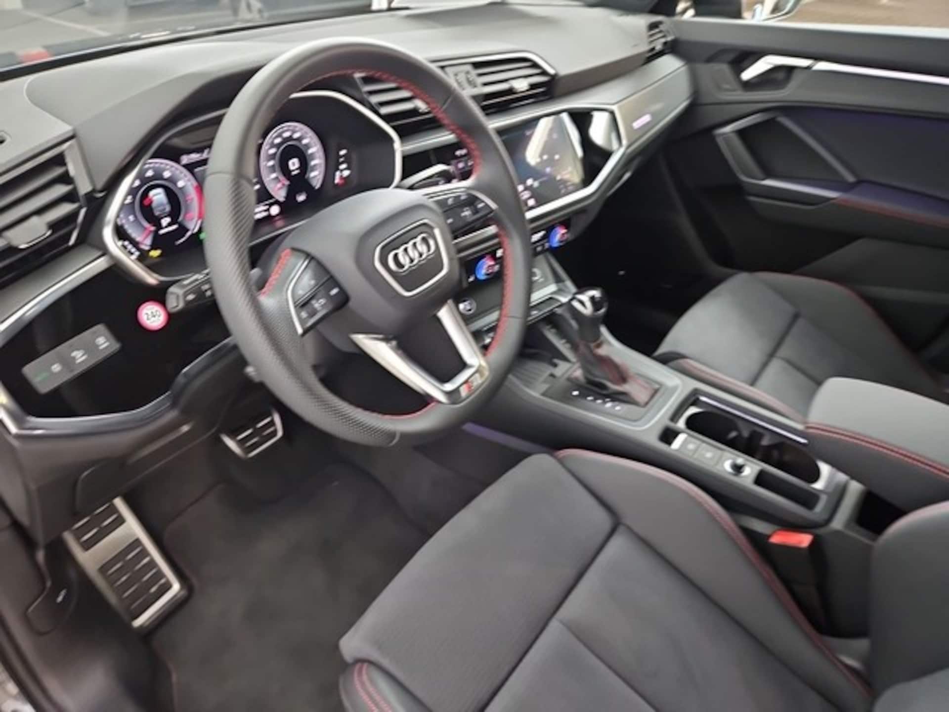 Audi Q3 Sportback S line