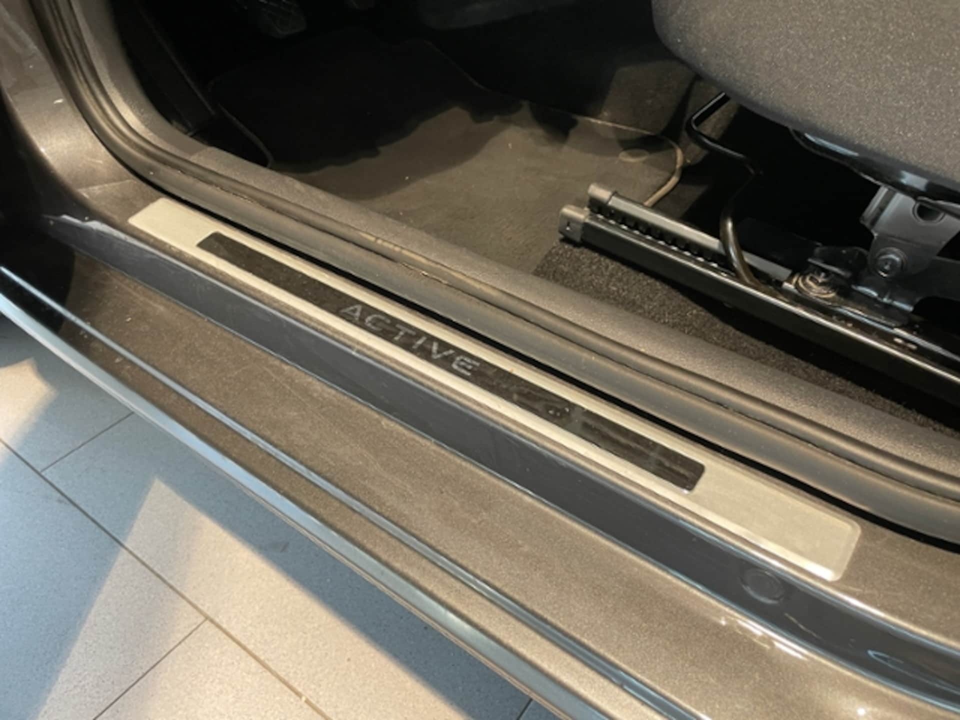 Volkswagen up! ACTIVE