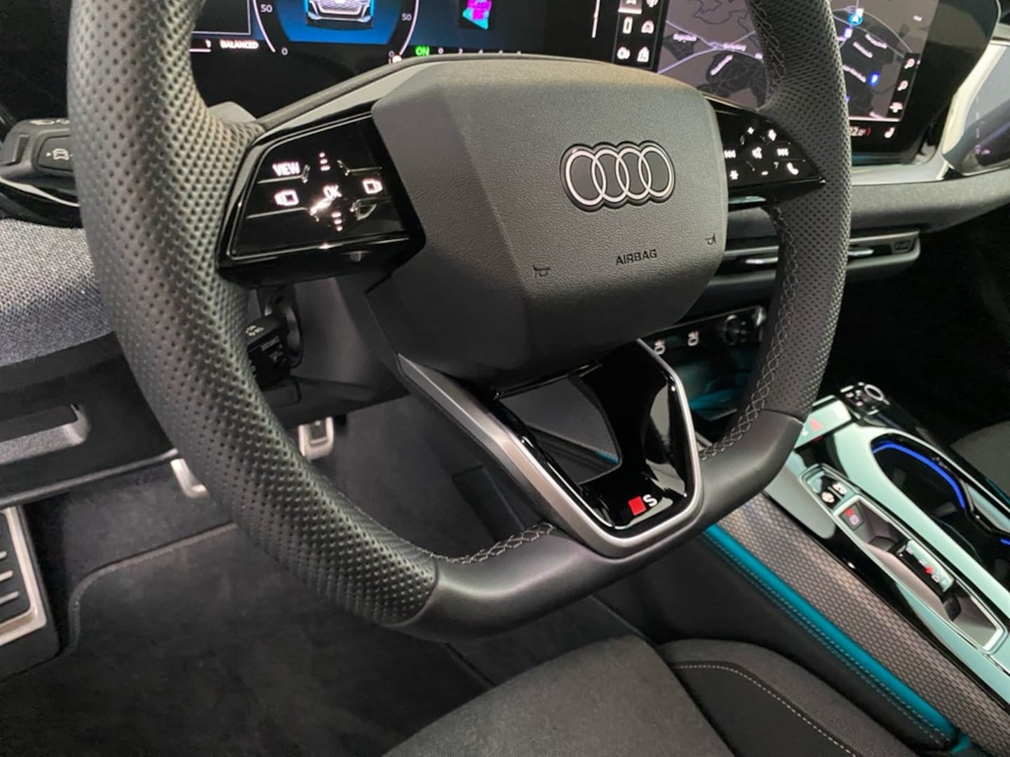 Bild über Audi A5 Avant TFSI quattro S tronic - für weitere Informationen kontaktieren Sie den Audi Partner