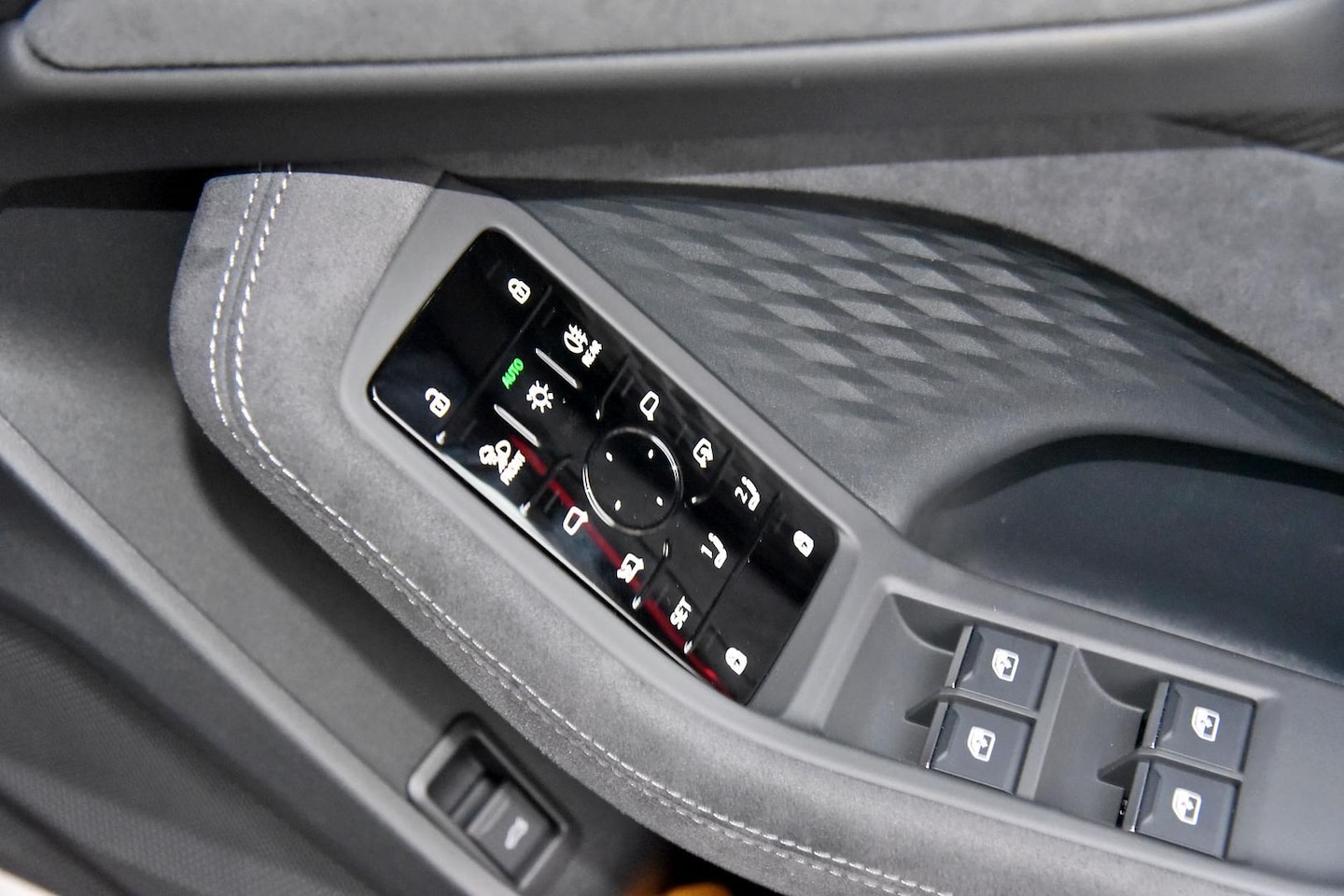Image about Audi S5 Avant TFSI quattro 270 kW S tronic