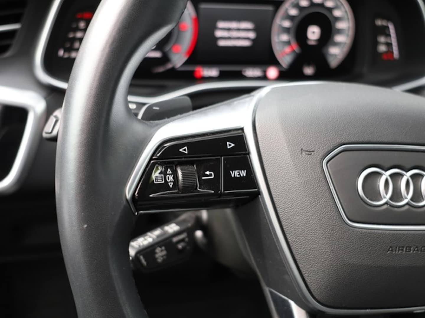 Bild über Audi A6 Avant S line 35 TDI S tronic - für weitere Informationen kontaktieren Sie den Audi Partner