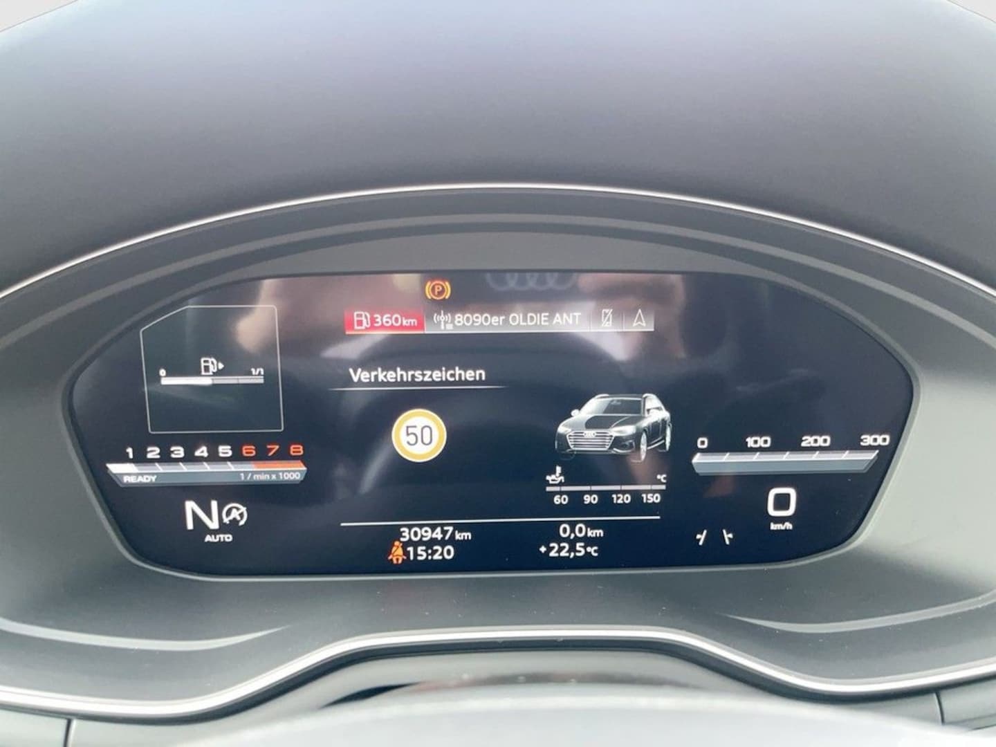 Bild über Audi A4 Avant S line 40 TFSI quattro S tronic - für weitere Informationen kontaktieren Sie den Audi Partner