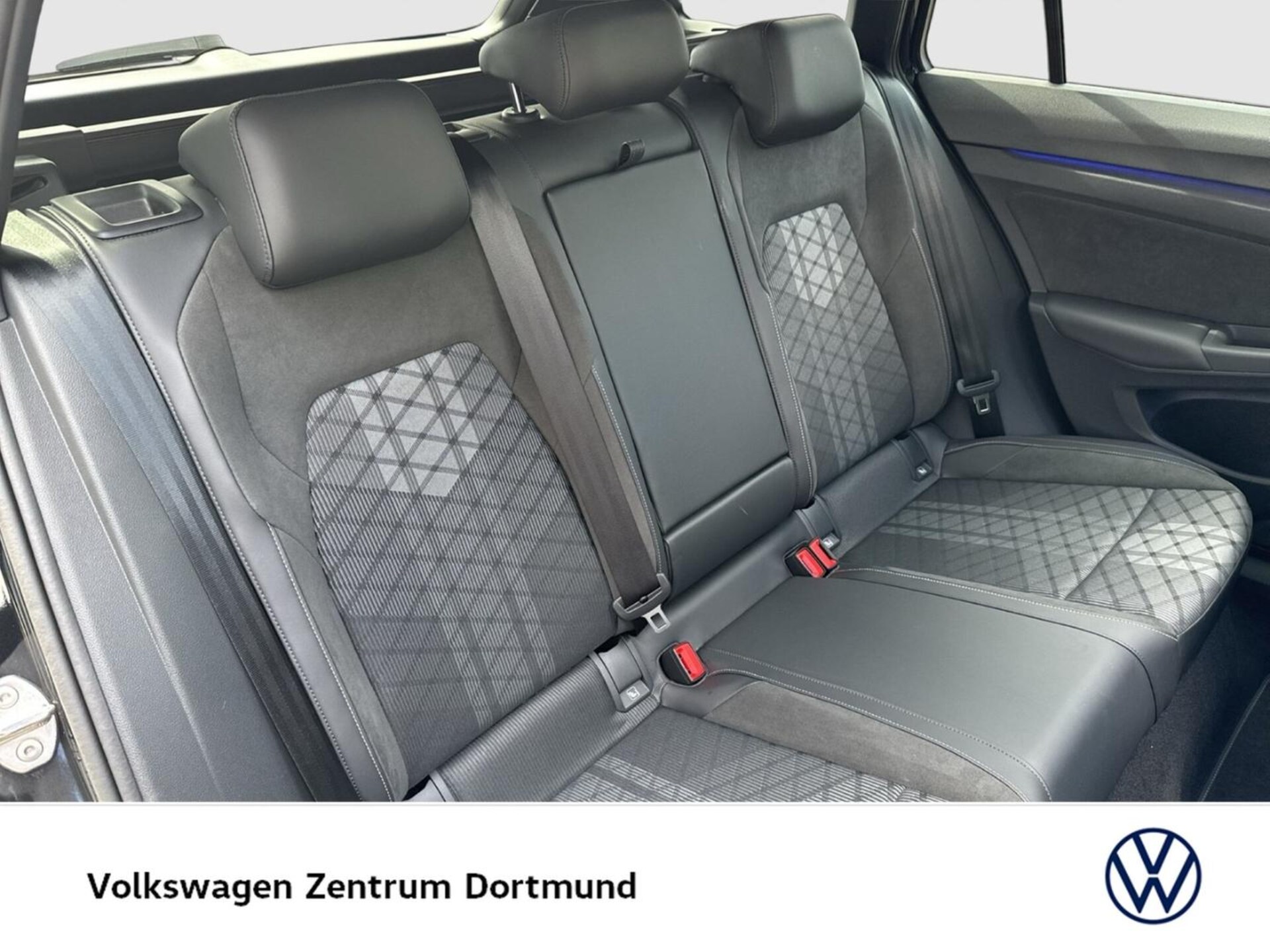 Volkswagen Golf Variant R-Line