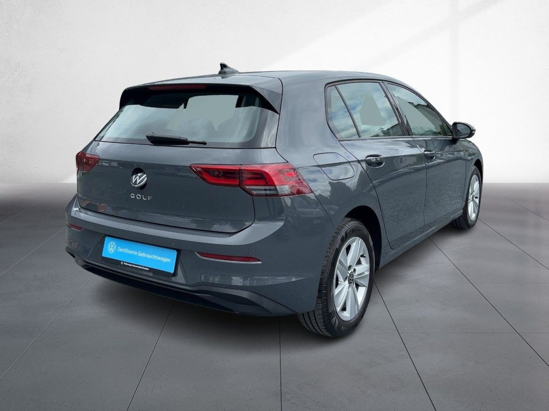 Volkswagen Golf Life