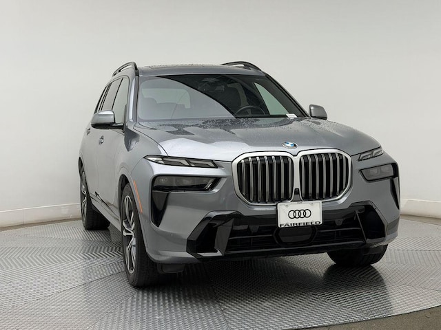 2023 BMW X7