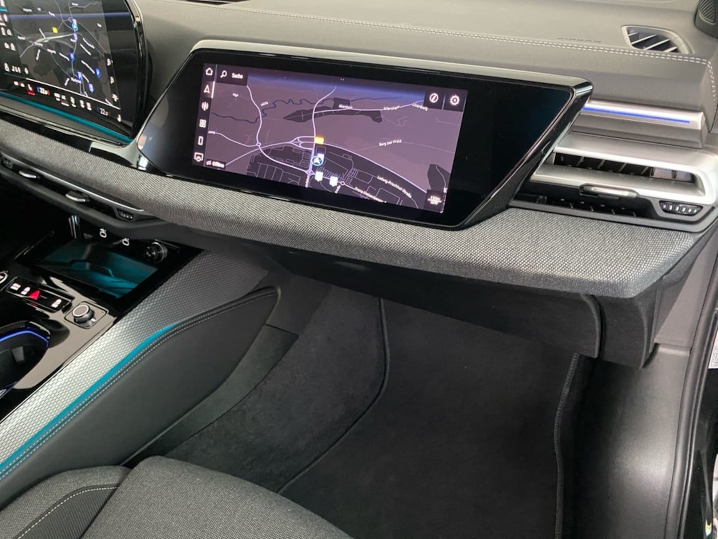 Bild über Audi A5 Avant TFSI quattro S tronic - für weitere Informationen kontaktieren Sie den Audi Partner