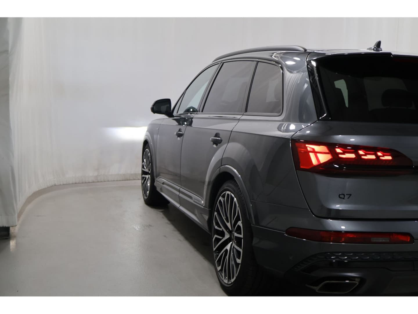 Bild über Audi Q7 SUV S line business TDI quattro 210 kW tiptronic - für weitere Informationen kontaktieren Sie den Audi Partner