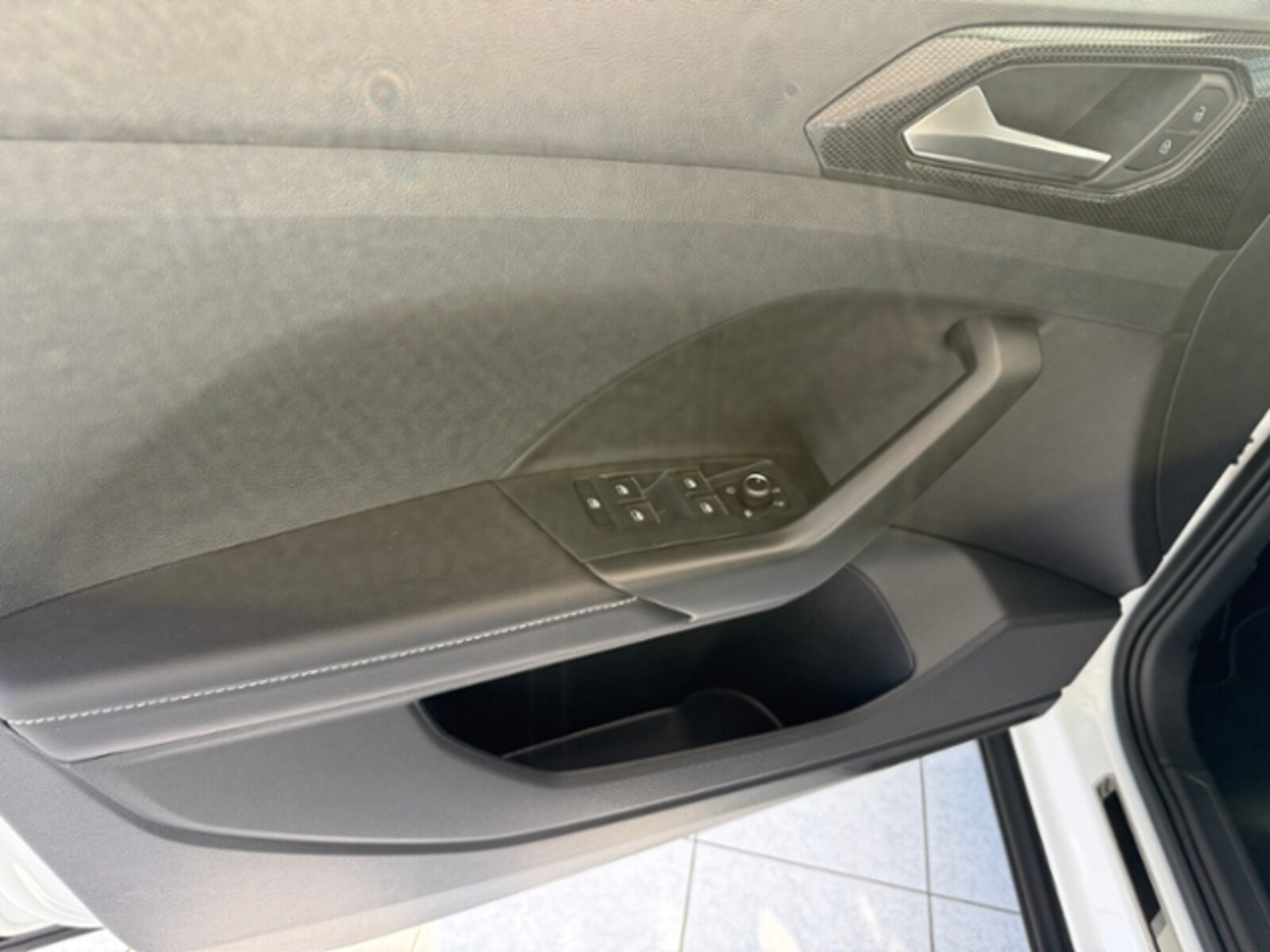 Volkswagen T-Cross – Bild 9