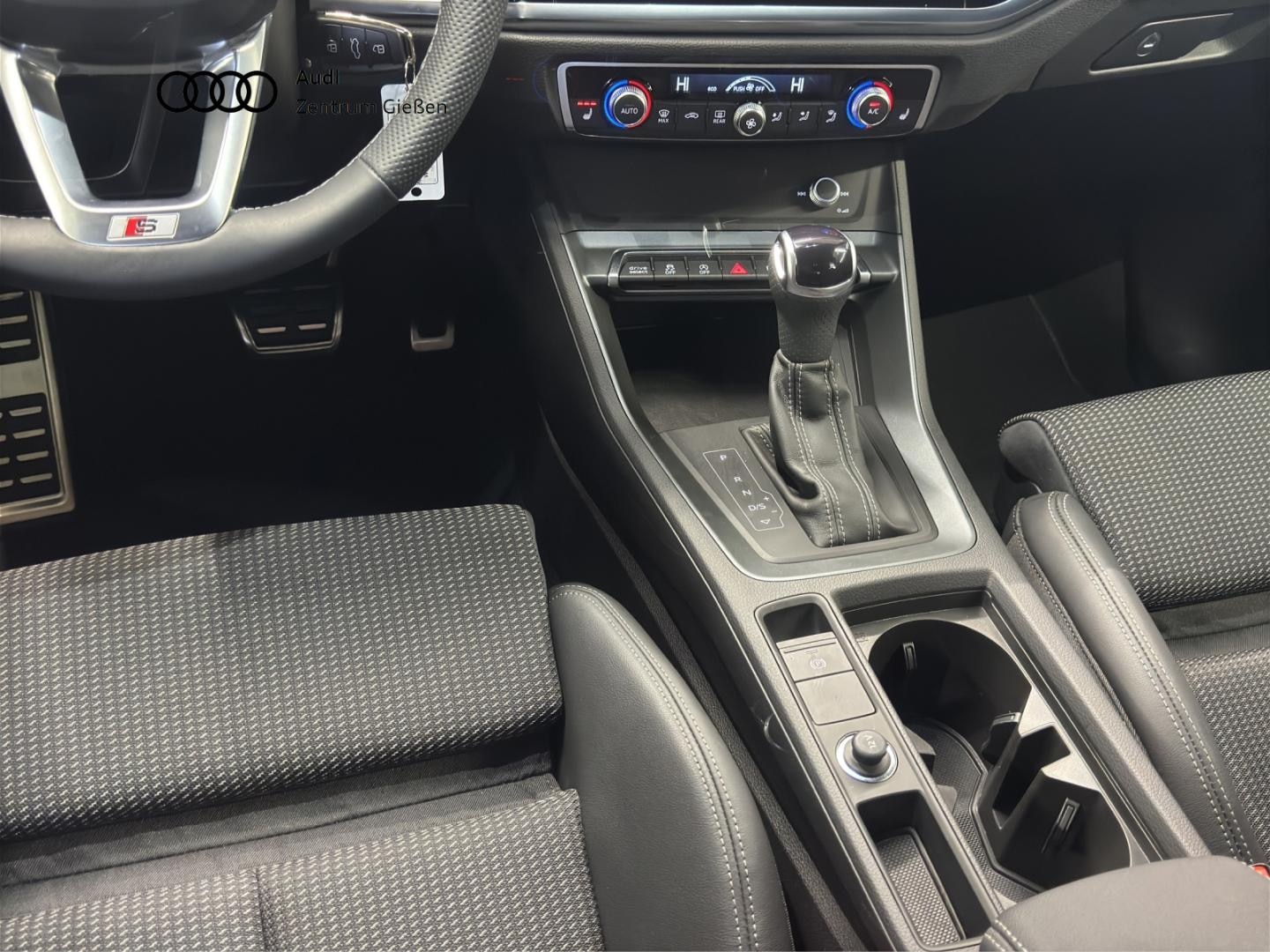 Bild über Audi Q3 Sportback S line 35 TFSI S tronic - für weitere Informationen kontaktieren Sie den Audi Partner