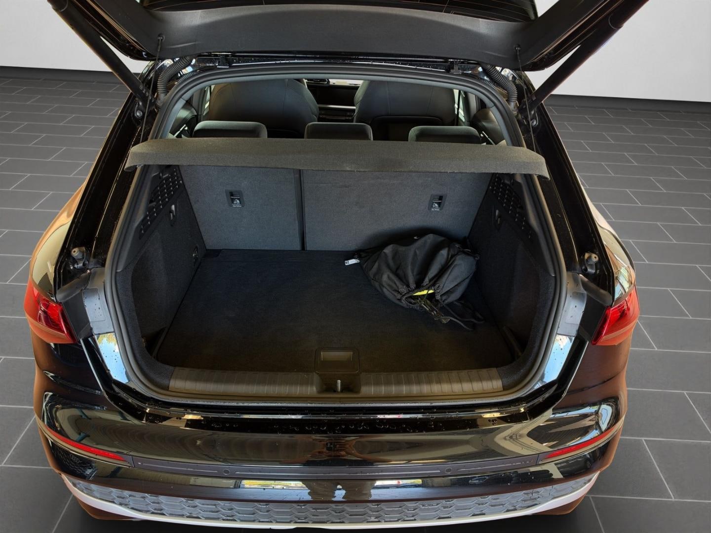 Bild über Audi A3 Sportback TFSI e TFSI e 150 kW S tronic - für weitere Informationen kontaktieren Sie den Audi Partner