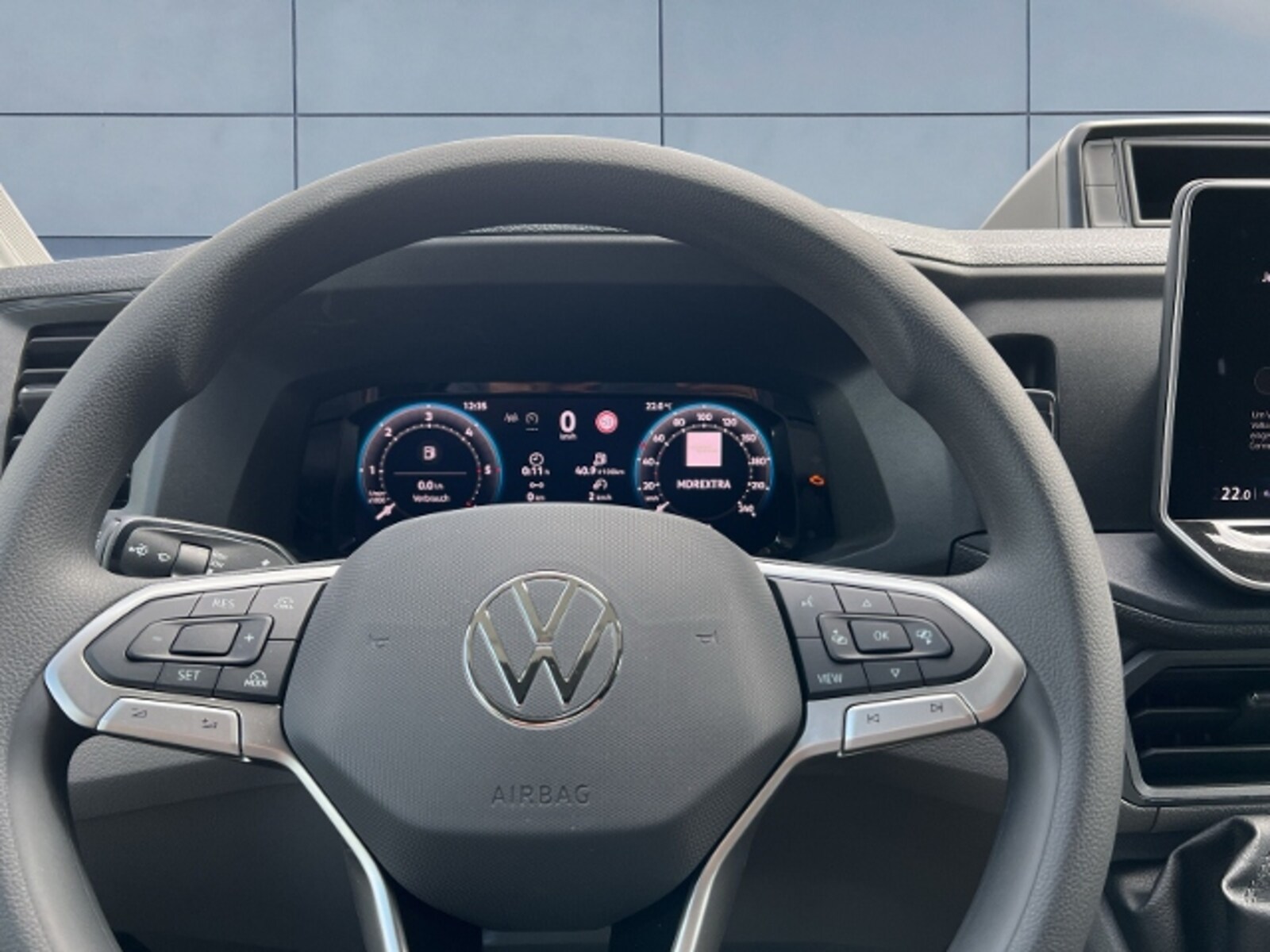Volkswagen Crafter Kasten mittlerer Radstand – Bild 5