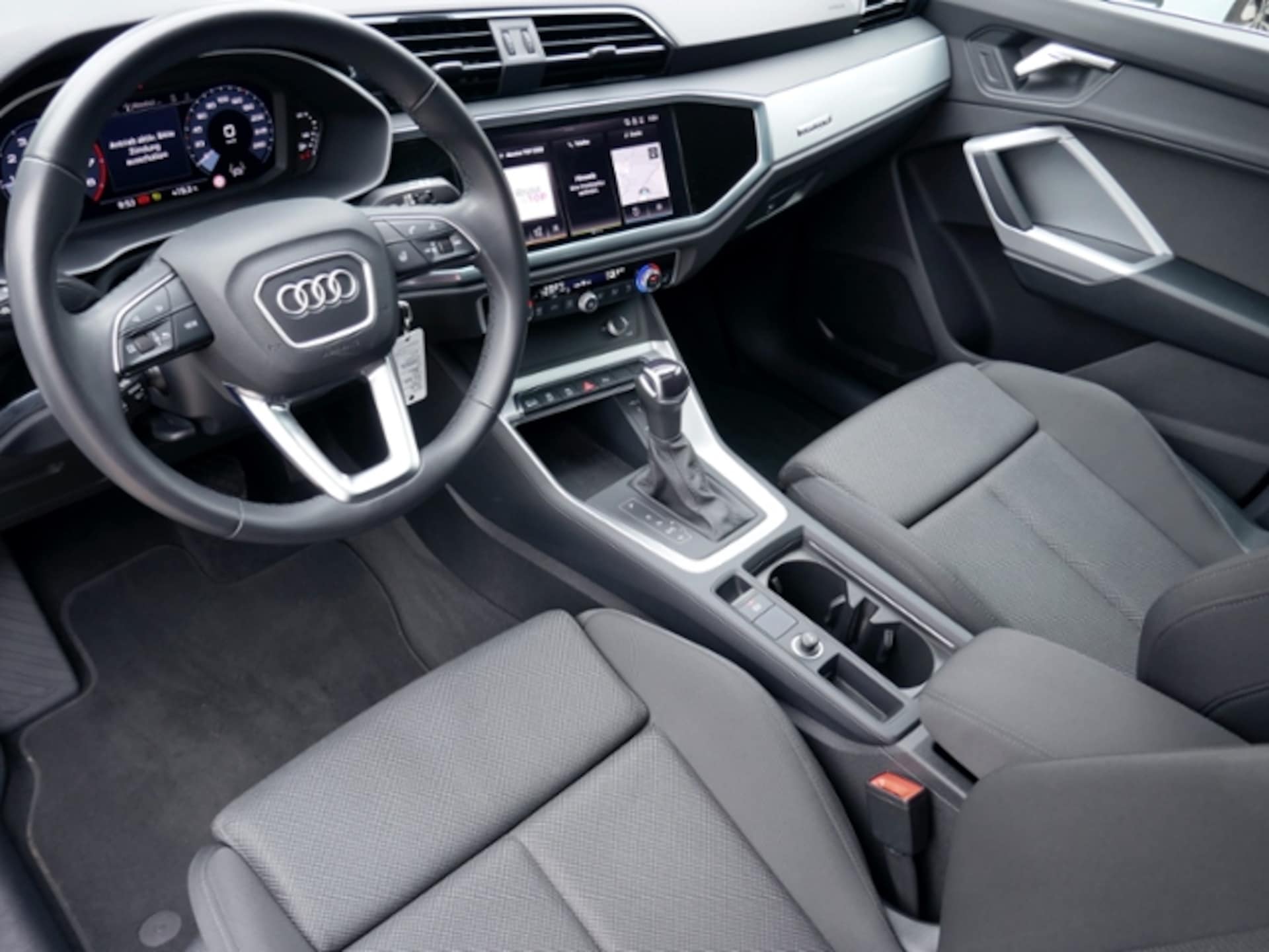 Audi Q3 Sportback S line