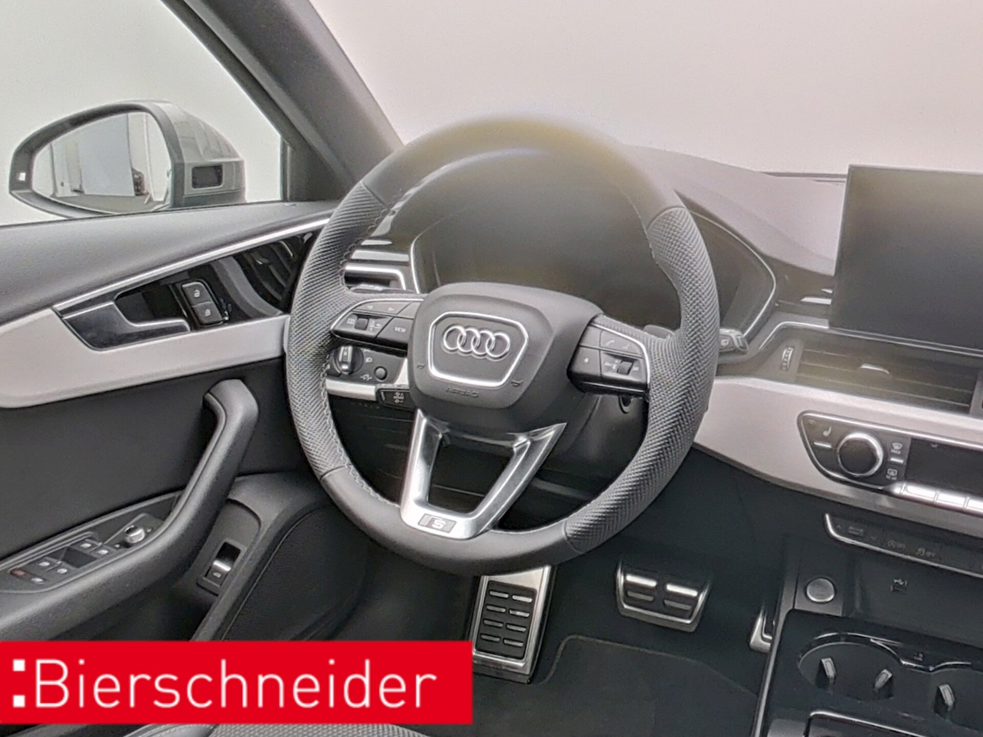 Audi A4 Avant S line