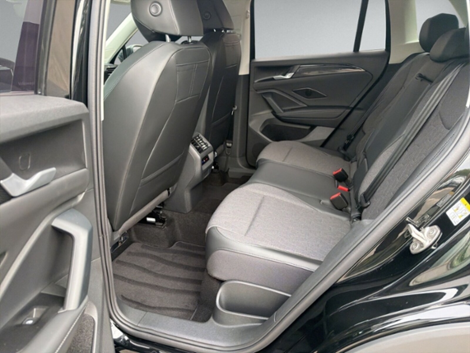 Volkswagen Tiguan – Bild 10