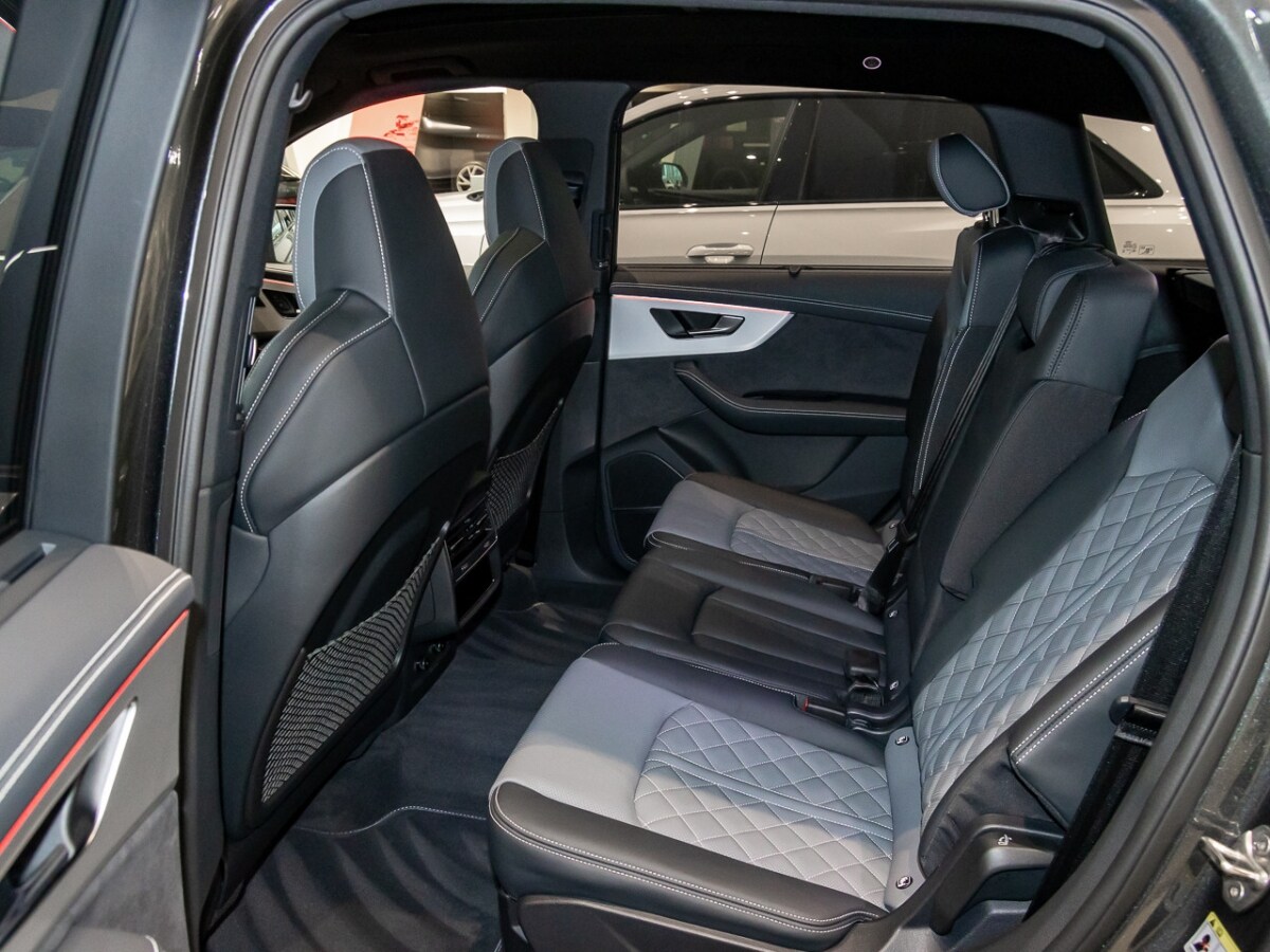 Image about Audi Q7 SUV S line 50 TDI quattro tiptronic