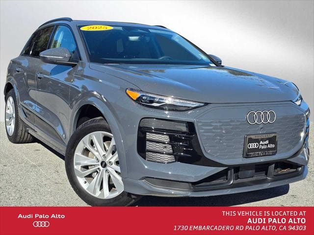 2025 Audi Q6 e-tron Premium's photo