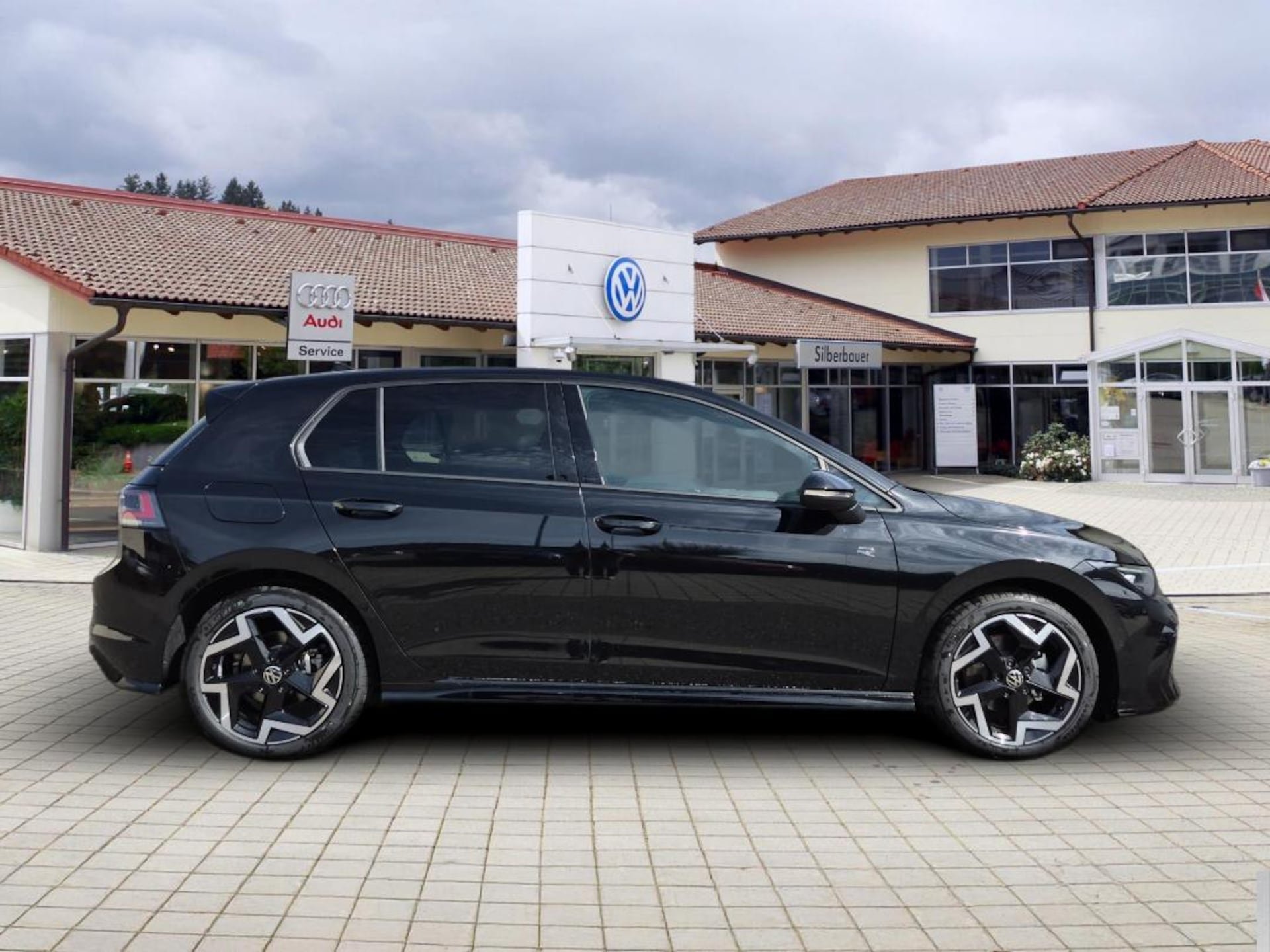 Volkswagen Golf R-Line