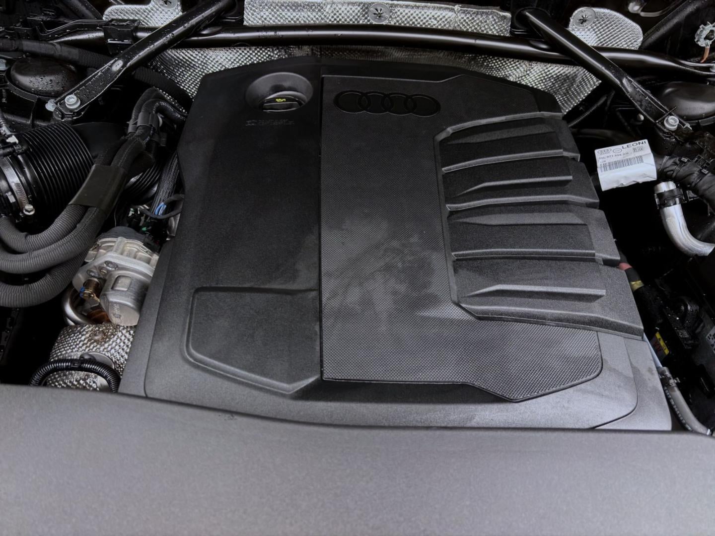 Bild über Audi Q5 Sportback TDI quattro 150 kW S tronic - für weitere Informationen kontaktieren Sie den Audi Partner