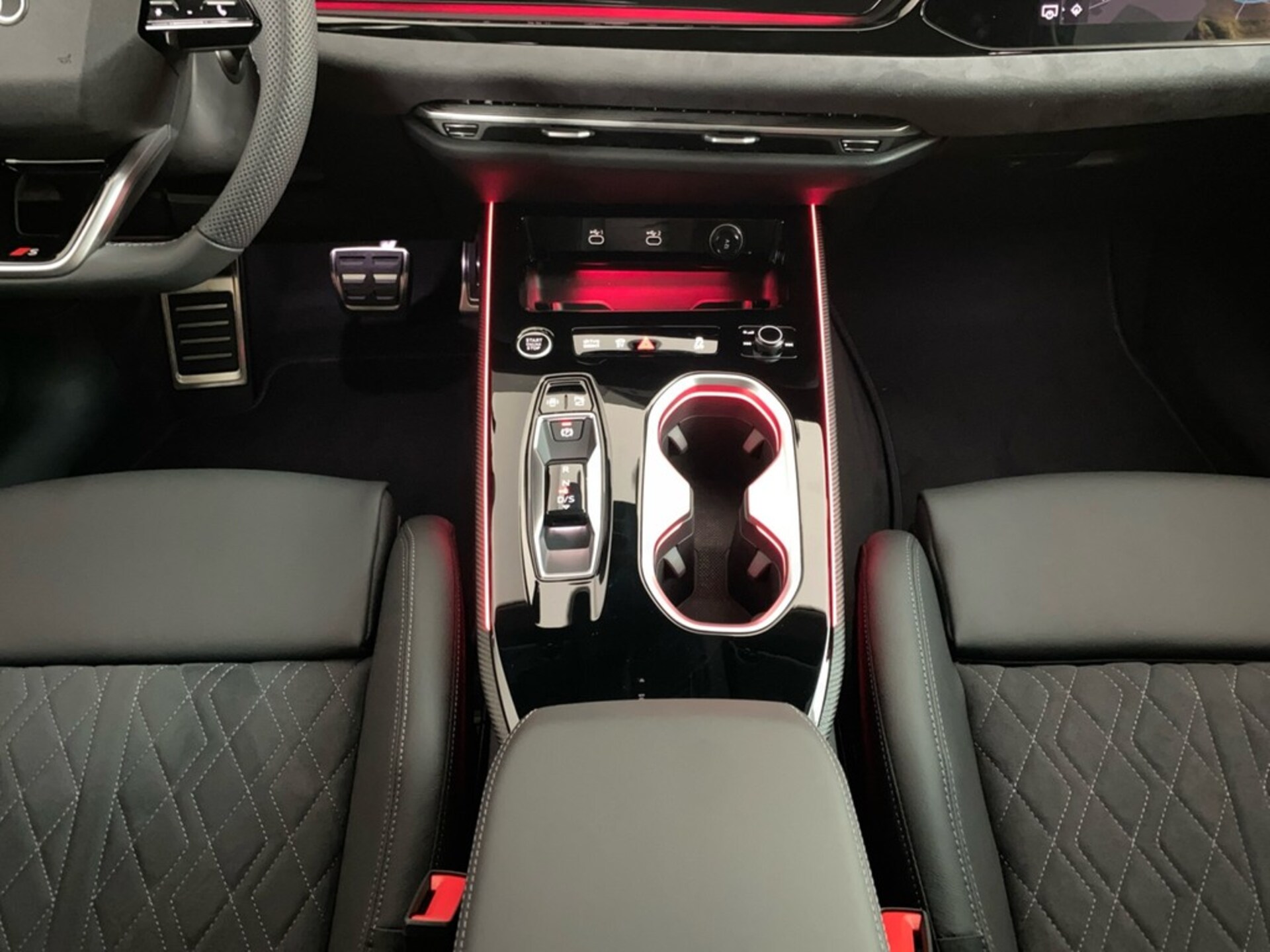 Audi A6 Limousine e-hybrid edition one