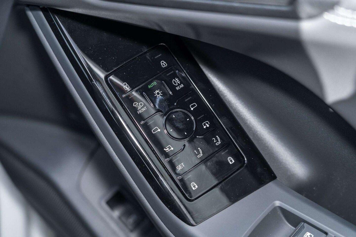 Image about Audi Q6 Sportback e-tron e-tron
