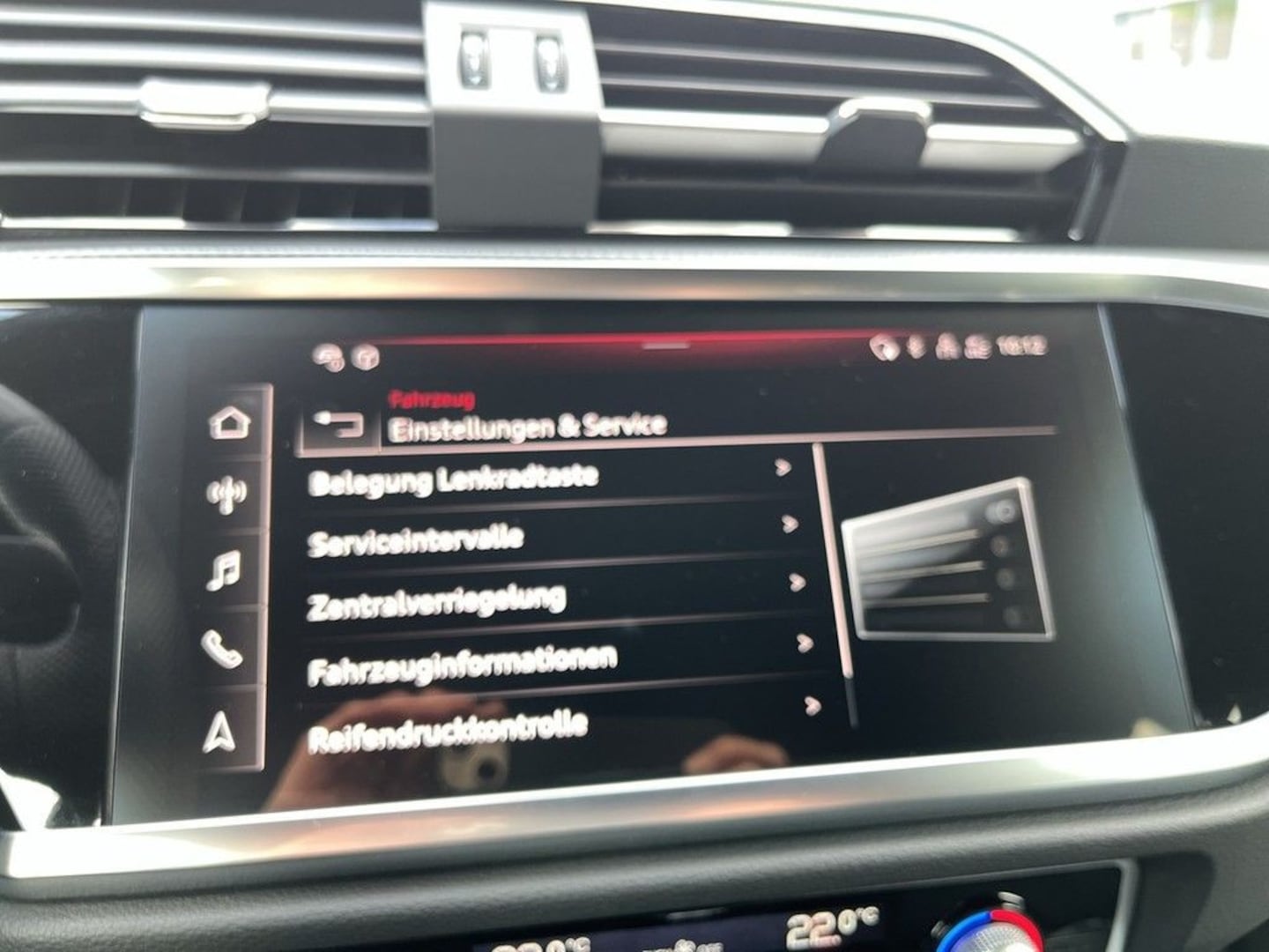 Bild über Audi Q3 TFSI quattro 180 kW S tronic - für weitere Informationen kontaktieren Sie den Audi Partner
