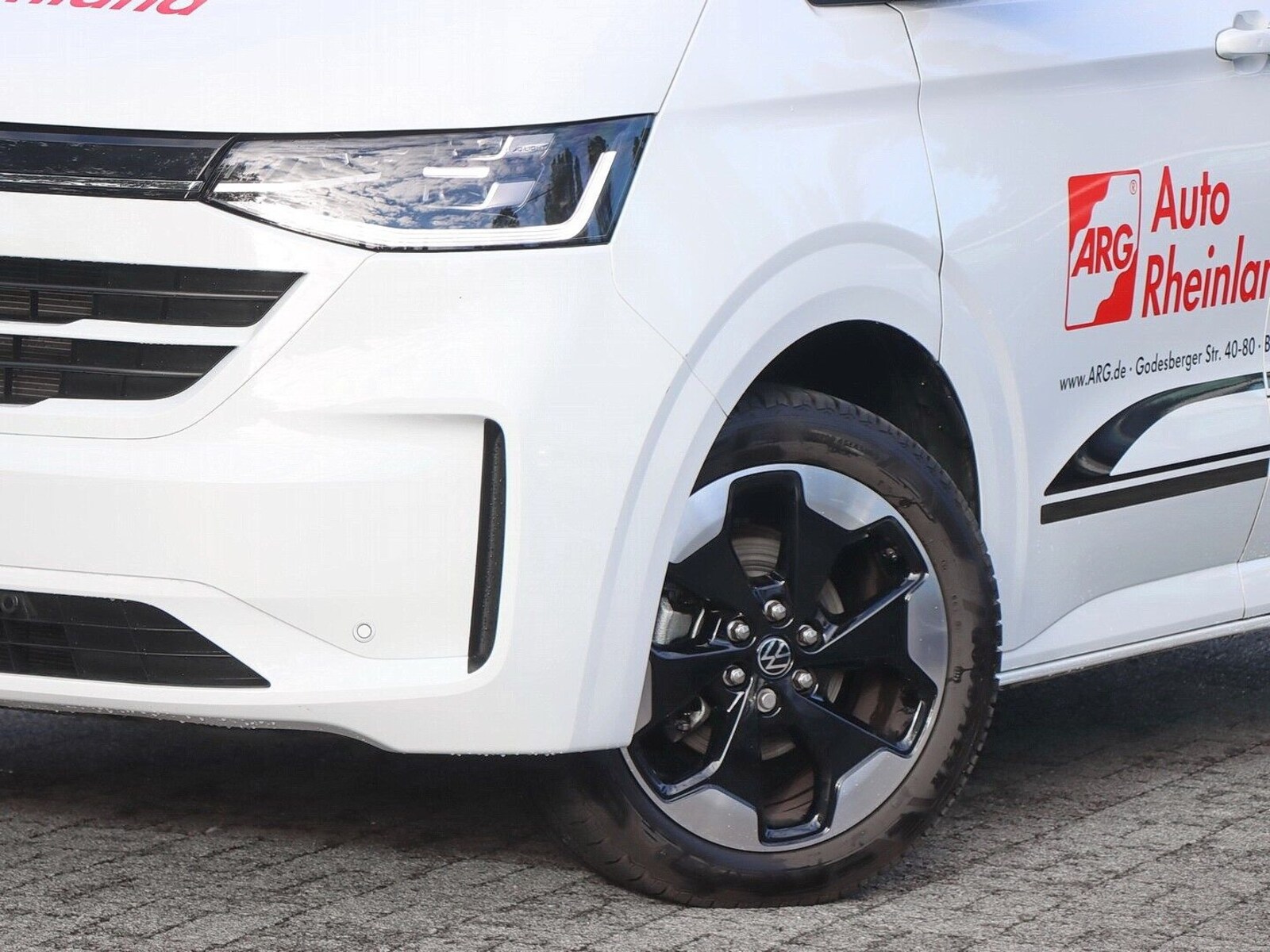 Volkswagen Caravelle – Bild 3