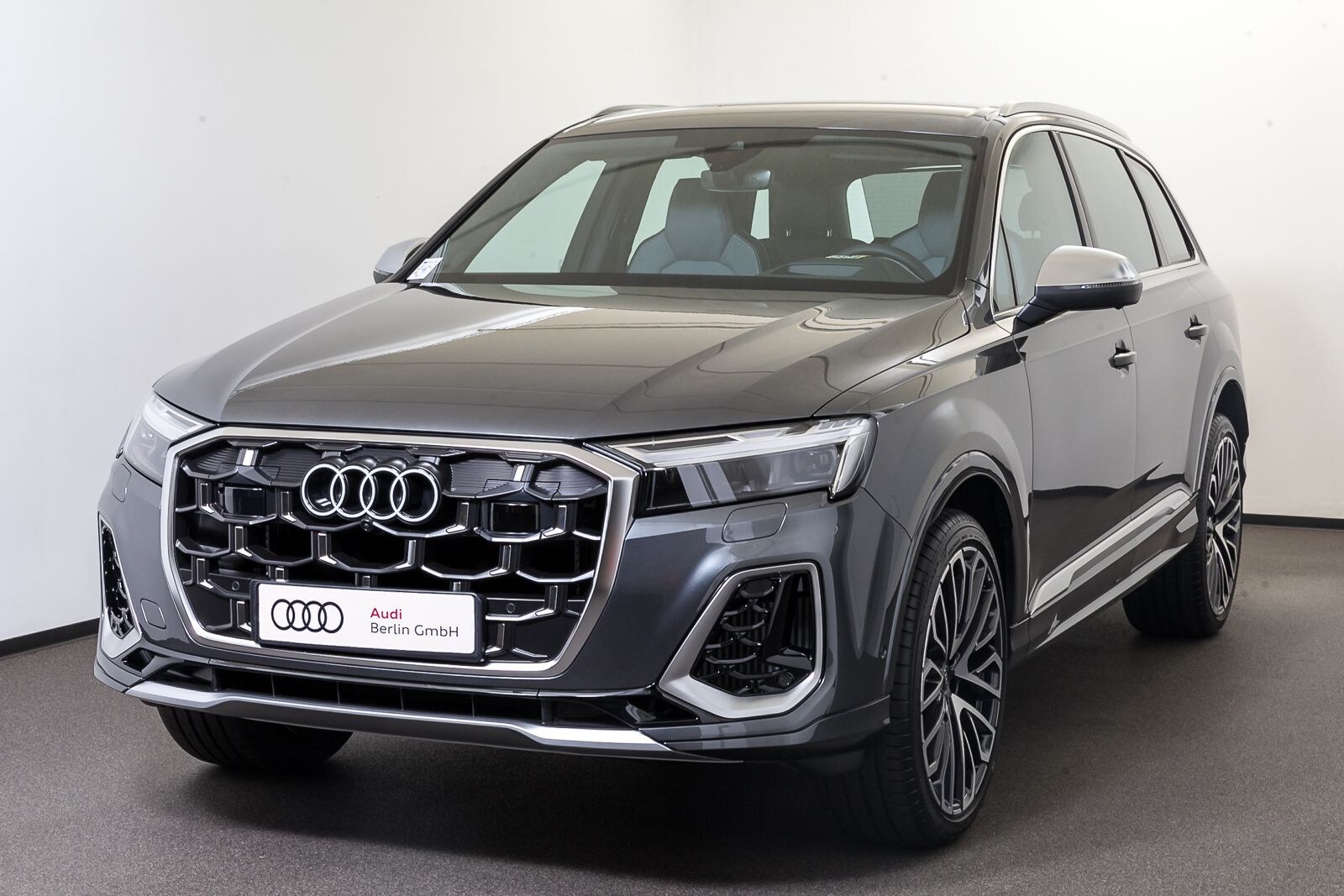 Audi SQ7 SUV