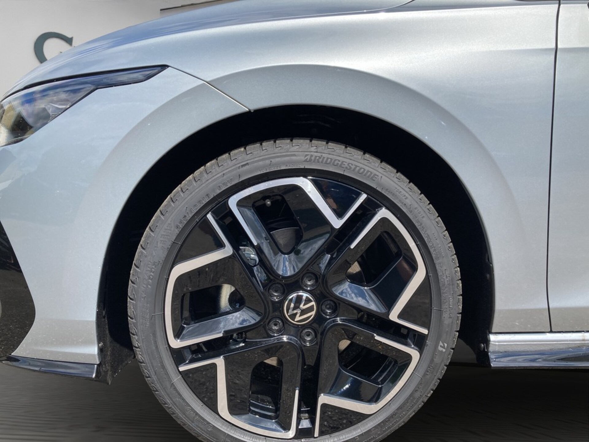 Volkswagen Golf Variant R-Line