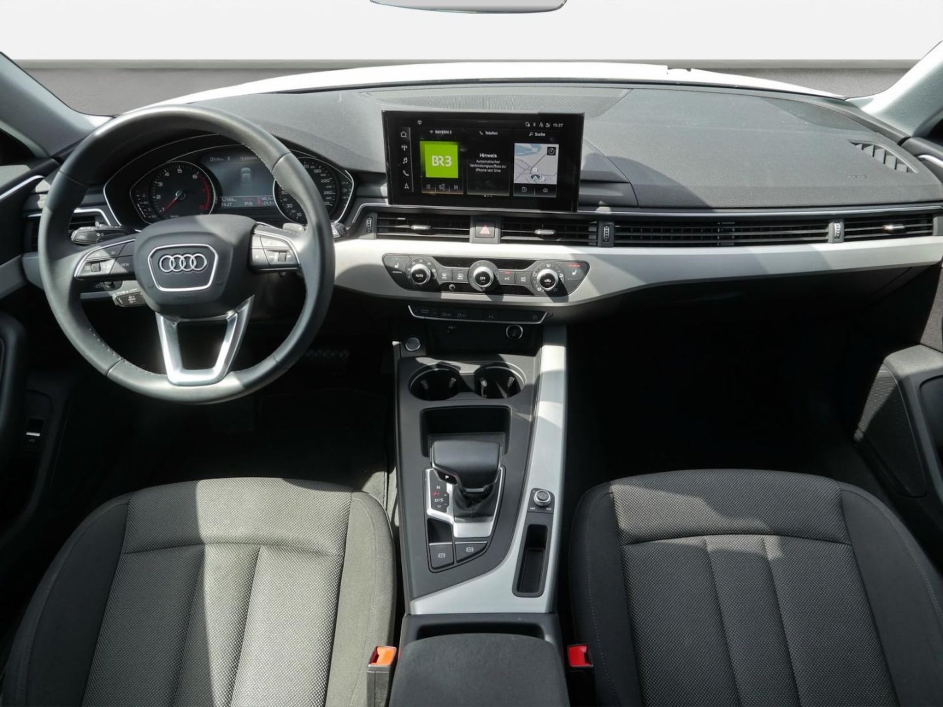 Audi A4 Avant S line