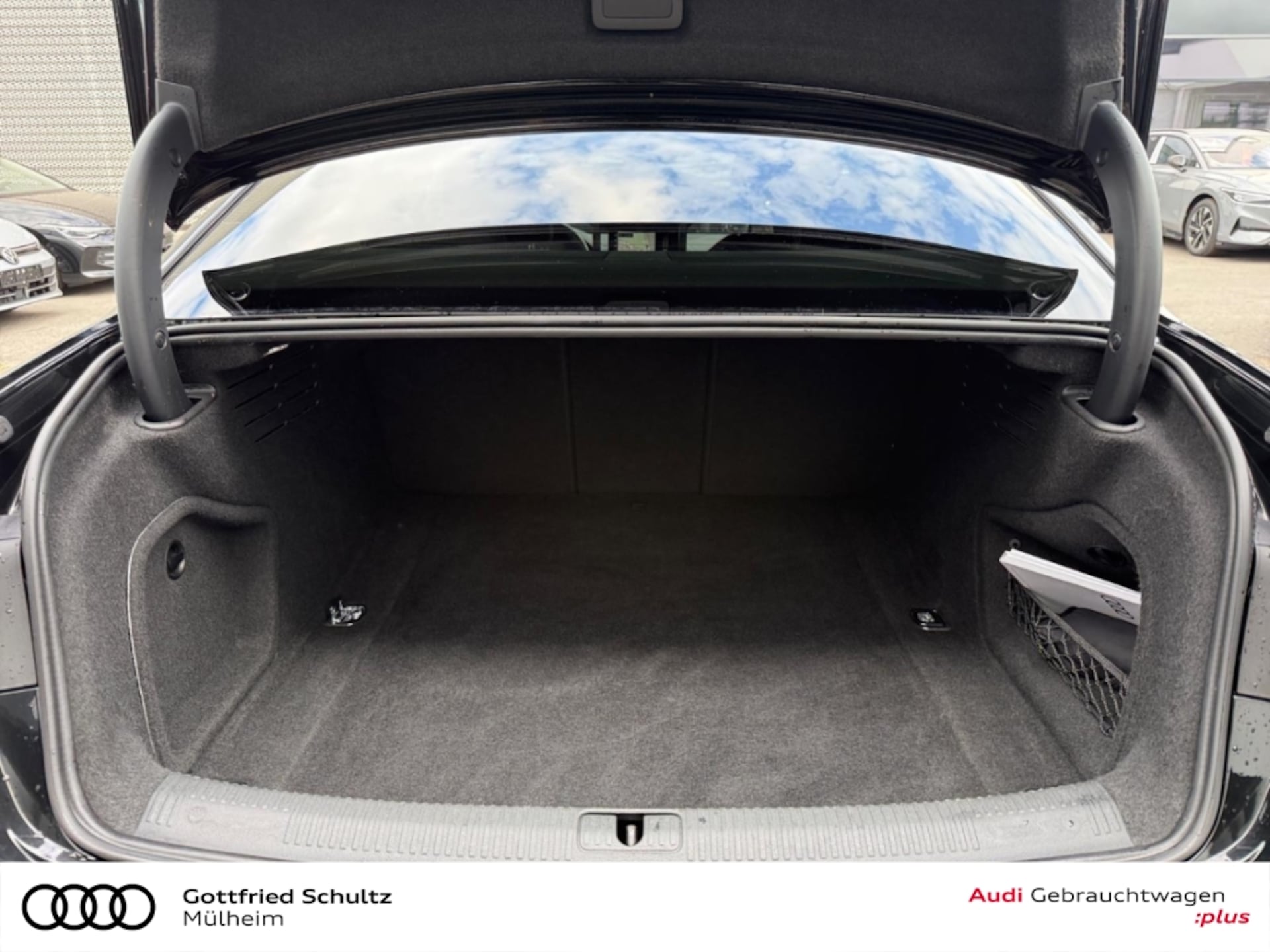 Audi A4 Limousine Advanced