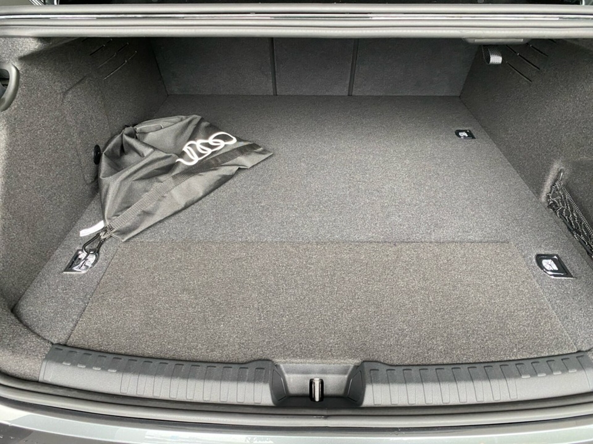 Audi A6 Limousine e-hybrid edition one