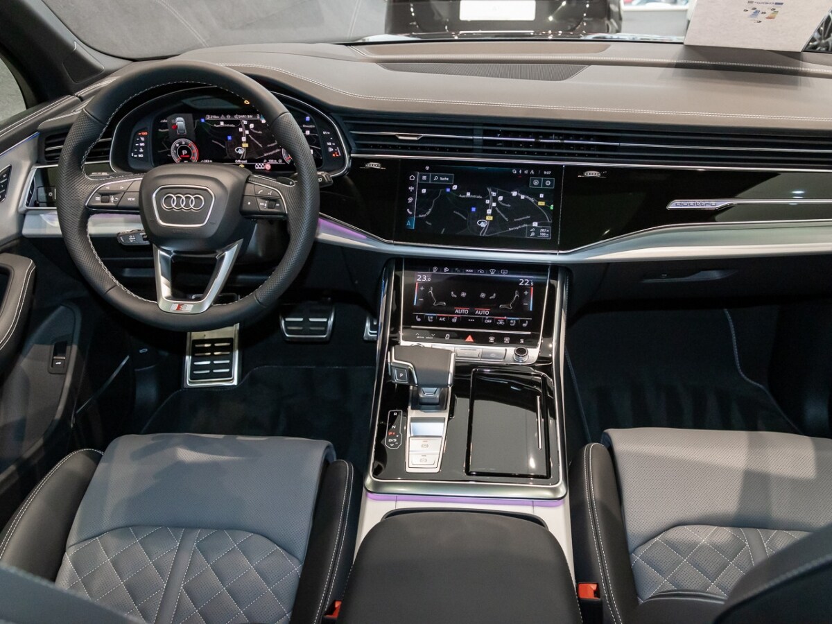 Image about Audi Q7 SUV S line 50 TDI quattro tiptronic