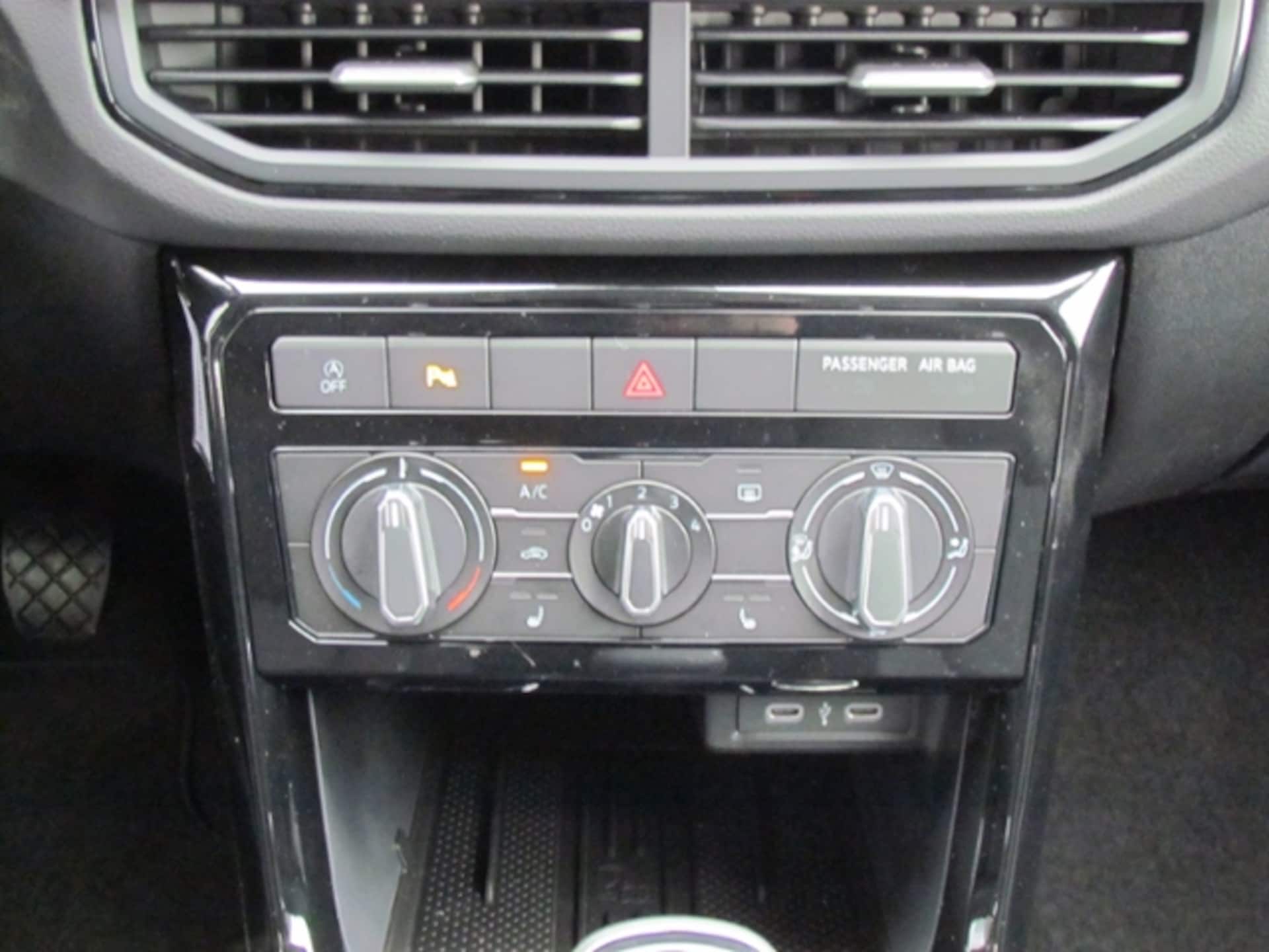 Volkswagen T-Cross Life