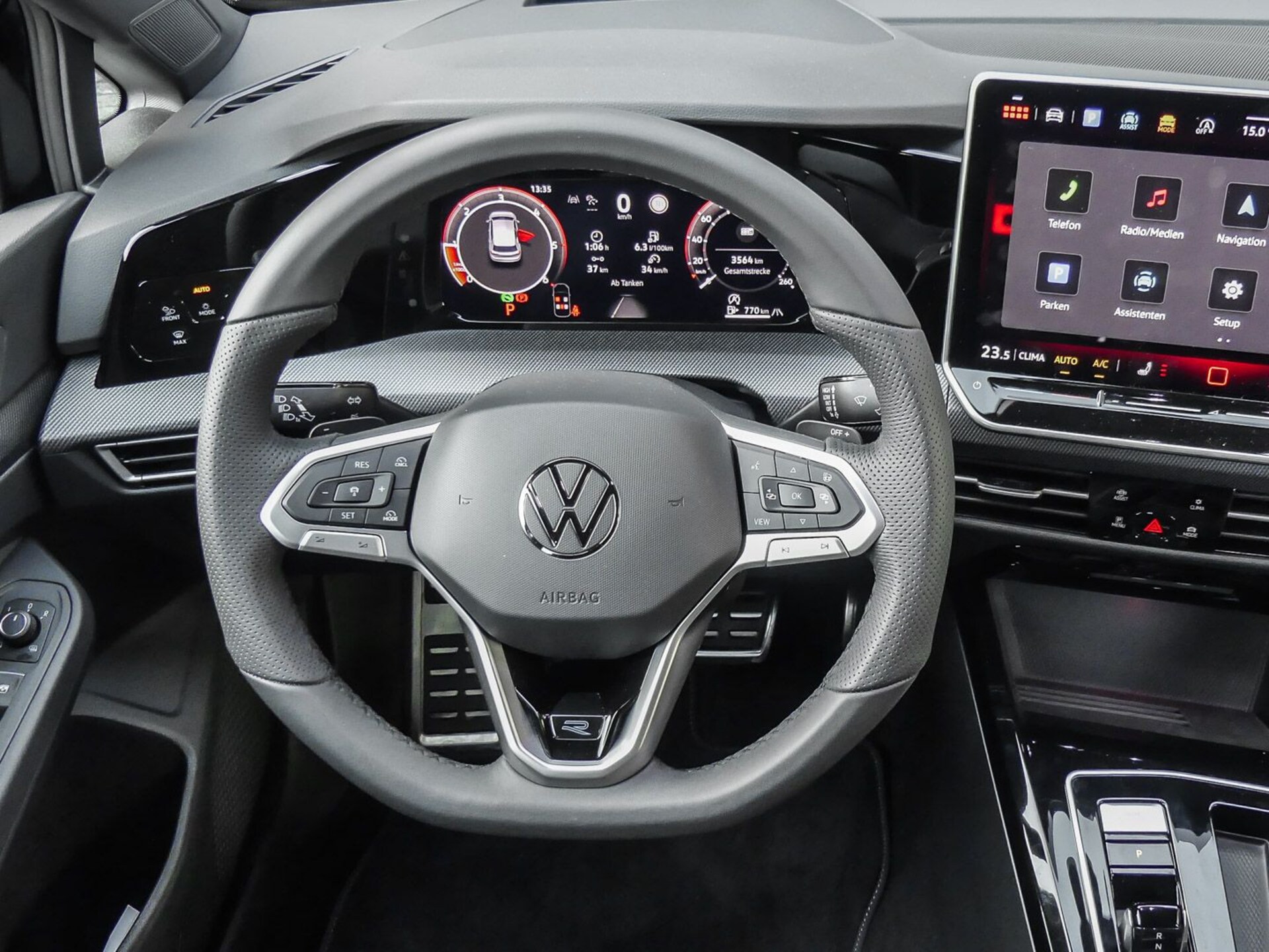 Volkswagen Golf R-Line