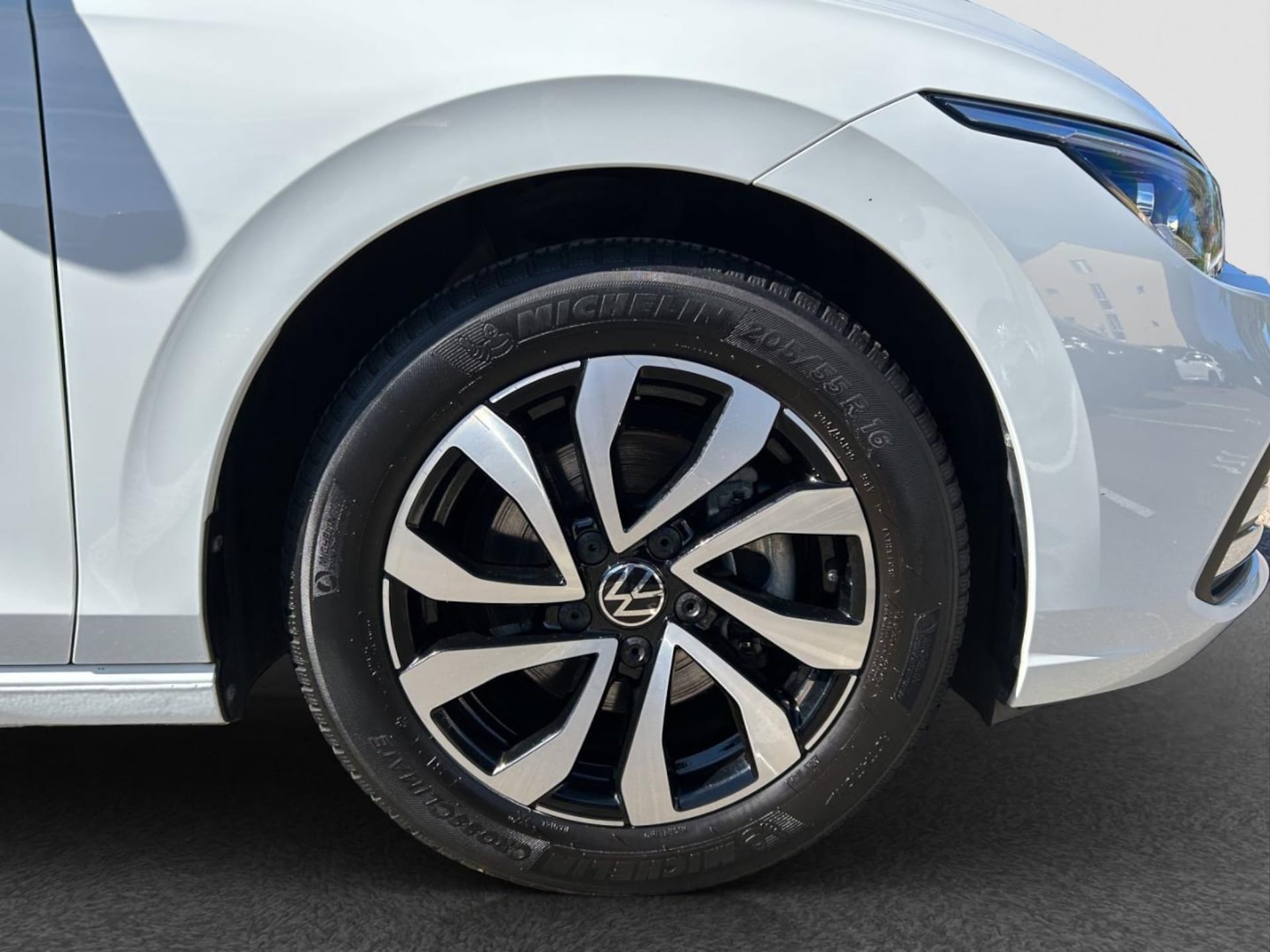 Volkswagen Golf Active