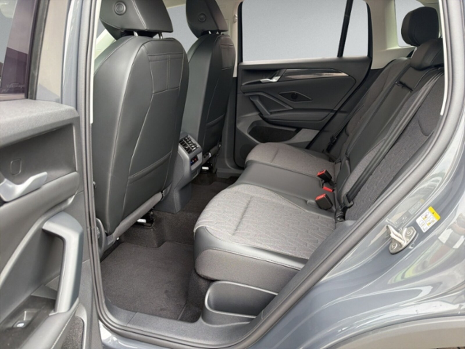 Volkswagen Tiguan – Bild 10