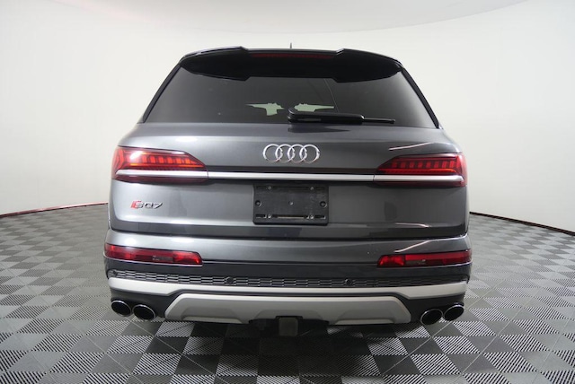 2023 Audi SQ7