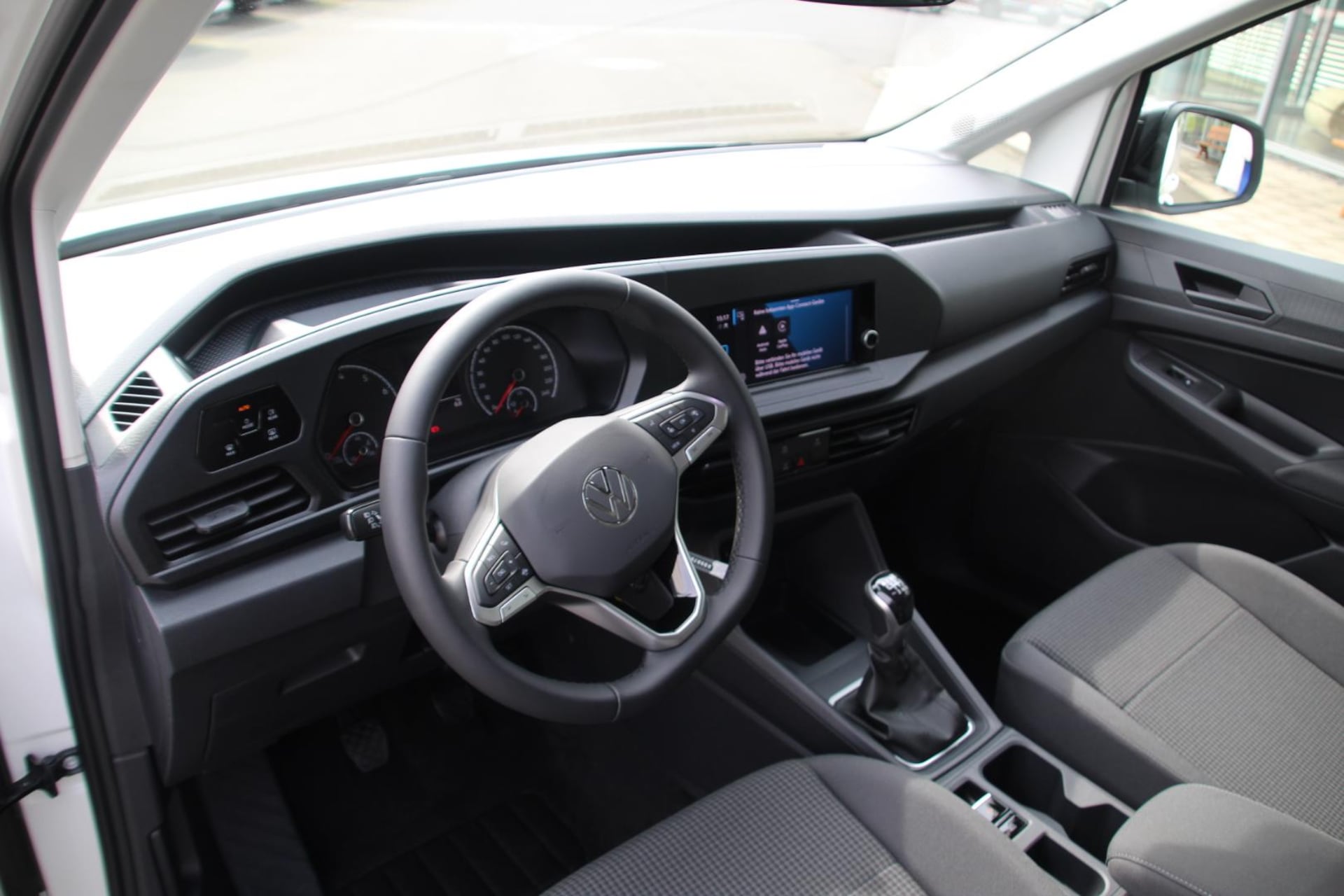 Volkswagen Caddy Maxi Basis-Modell
