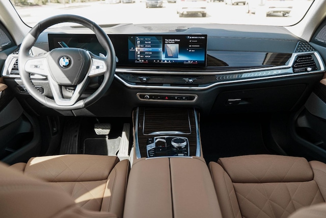 2026 BMW X7 40i - Photo 8