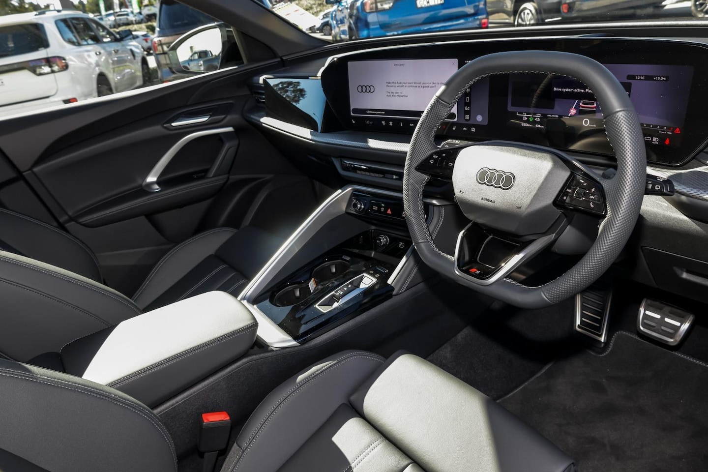 Image about Audi Q5 SUV e-hybrid quattro S tronic