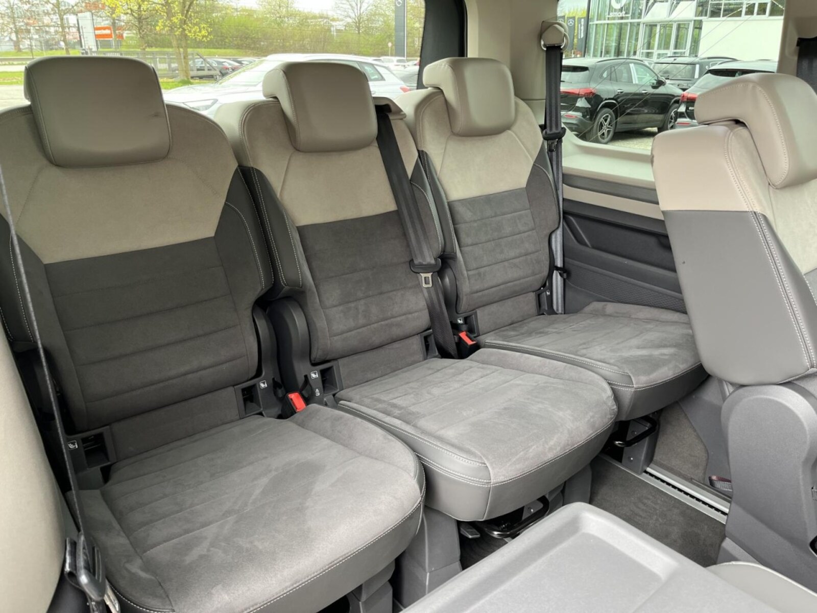Volkswagen Multivan – Bild 12