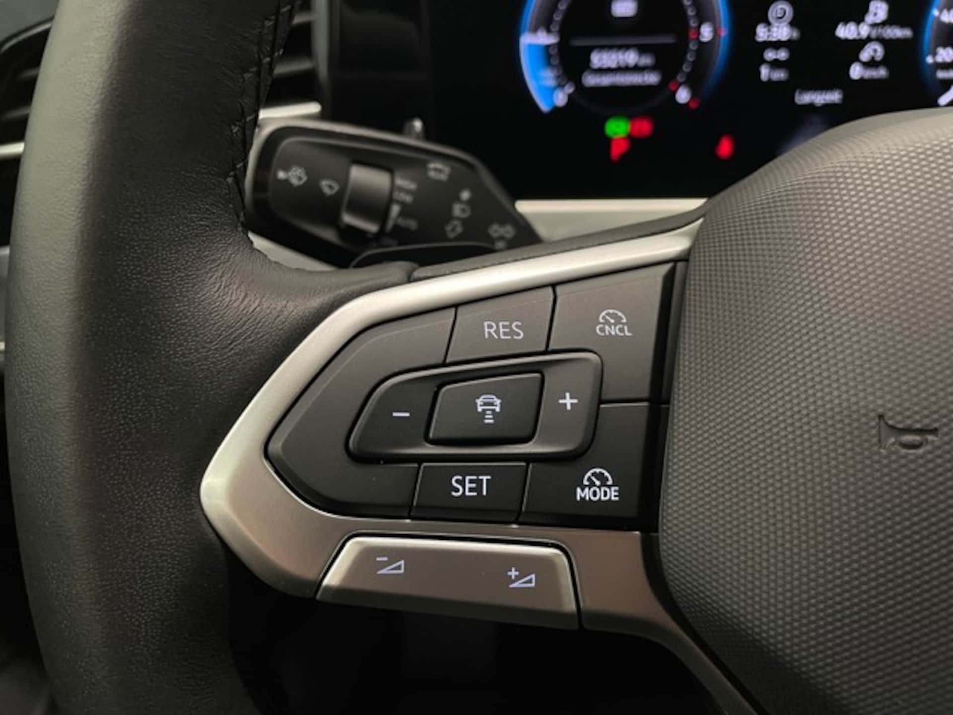 Volkswagen Passat Elegance