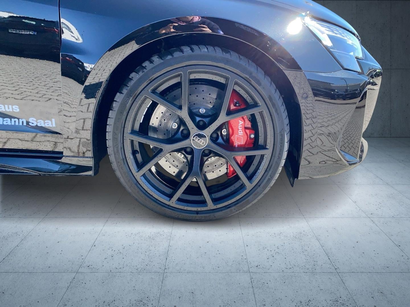 Bild über Audi RS 3 Limousine TFSI quattro 294 kW S tronic - für weitere Informationen kontaktieren Sie den Audi Partner