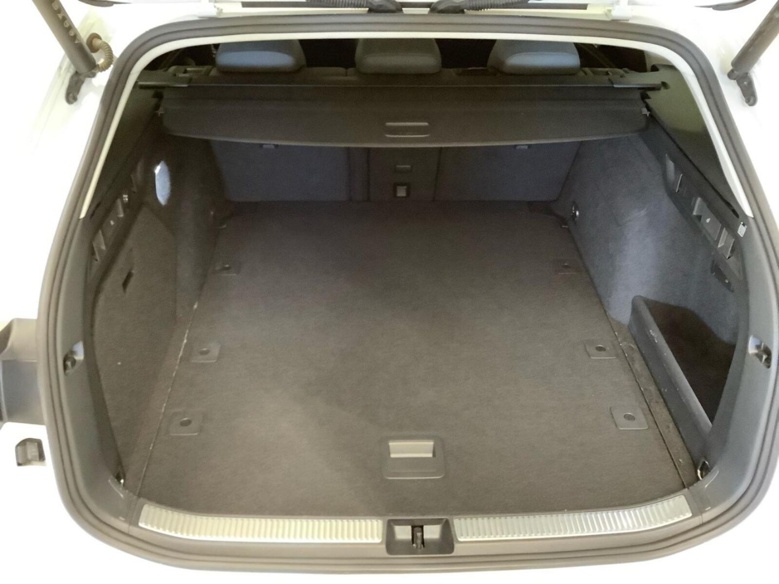 Volkswagen Passat – Bild 14